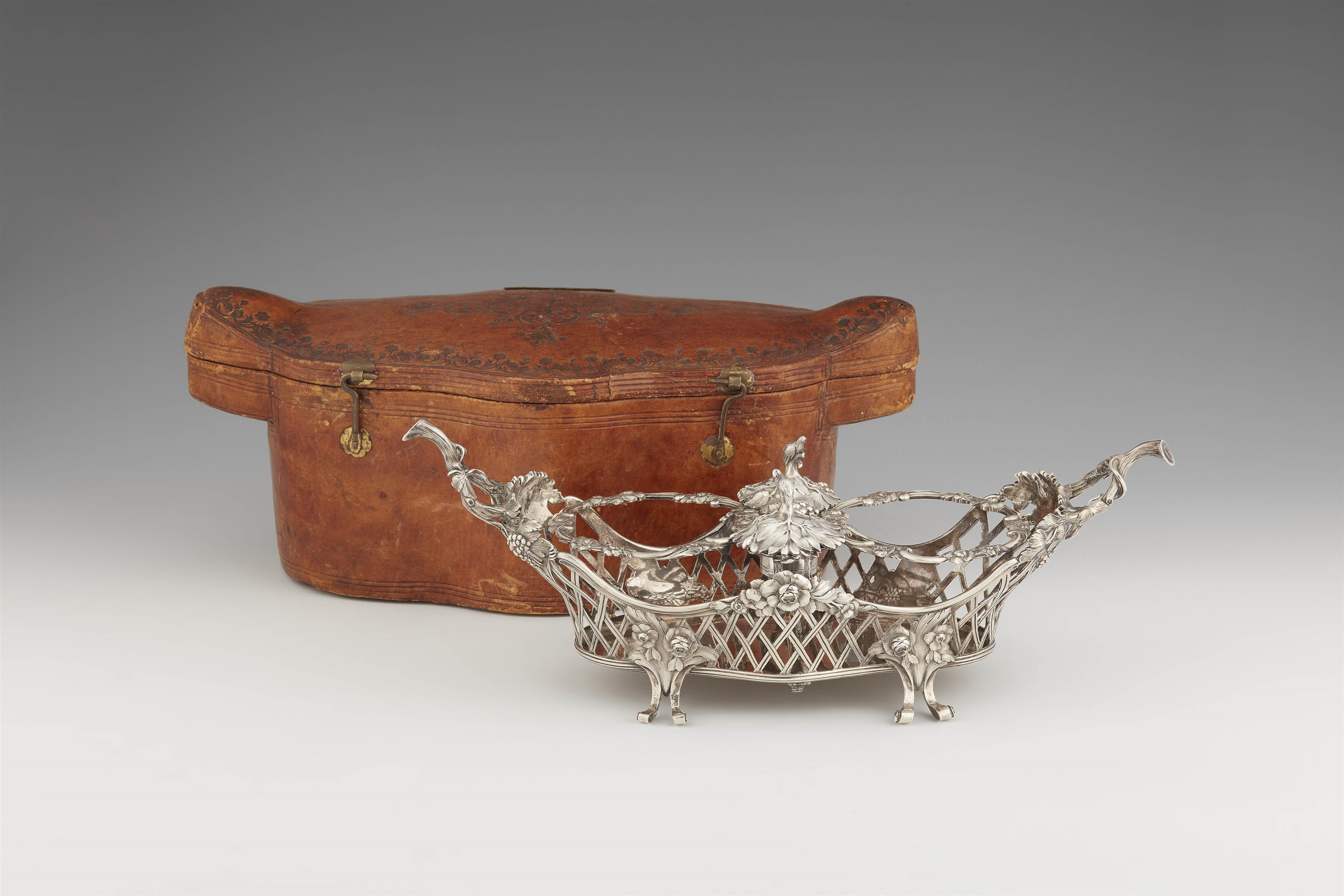 A Strasbourg Rococo silver cruet set in a fitted case - image-1