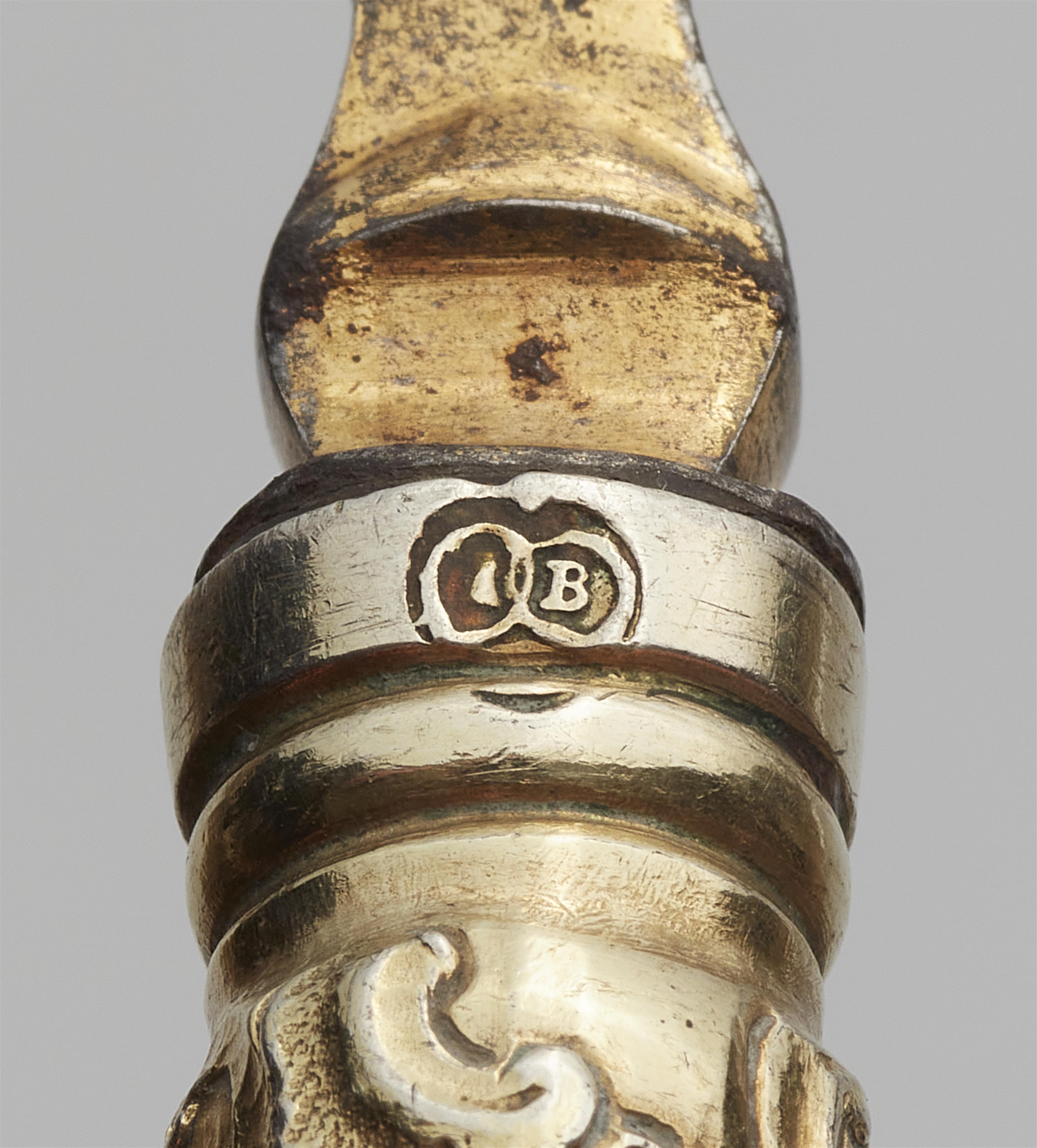 An Augsburg Rococo silver gilt cutlery set - image-2