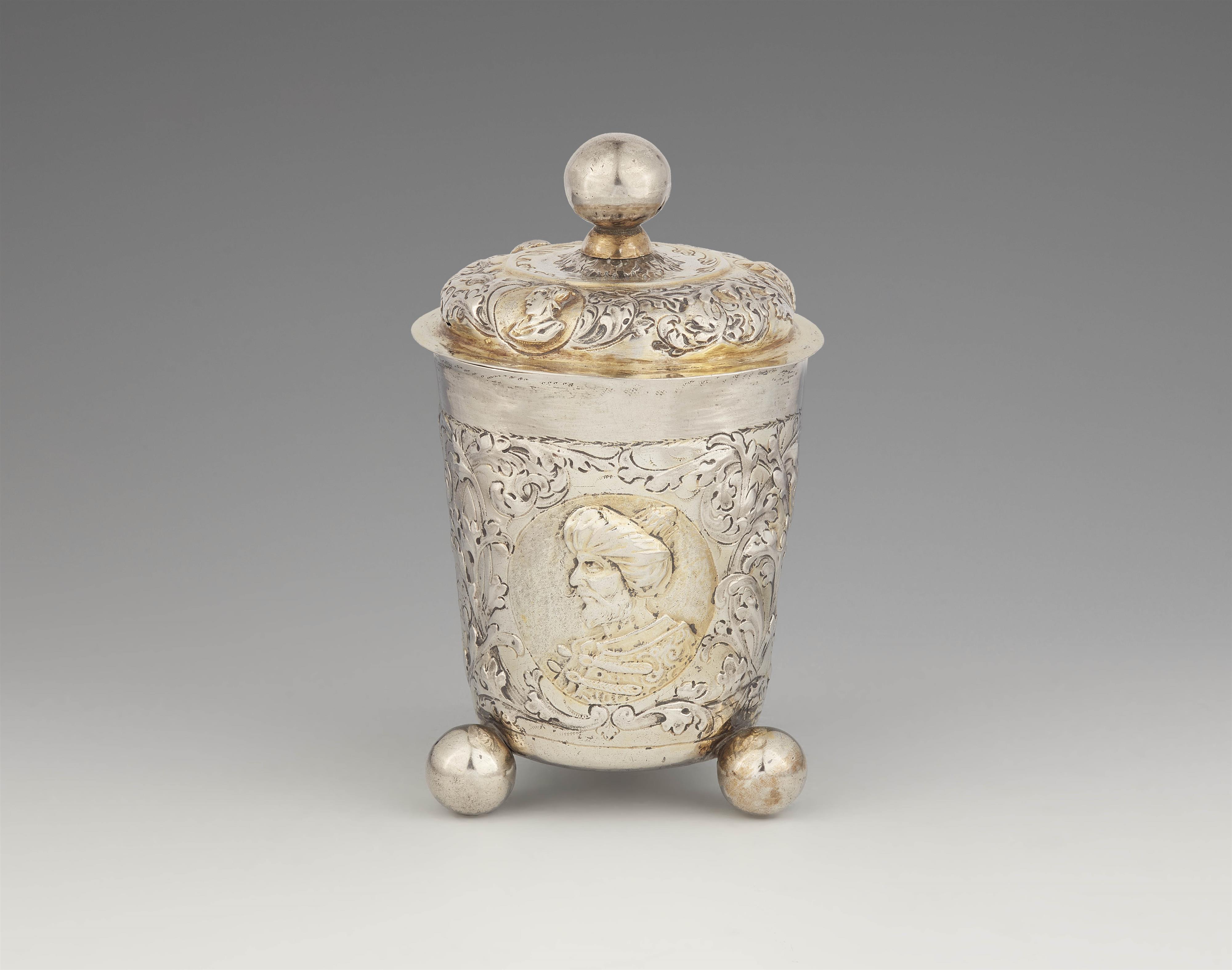 A Breslau parcel gilt silver beaker and cover - image-1