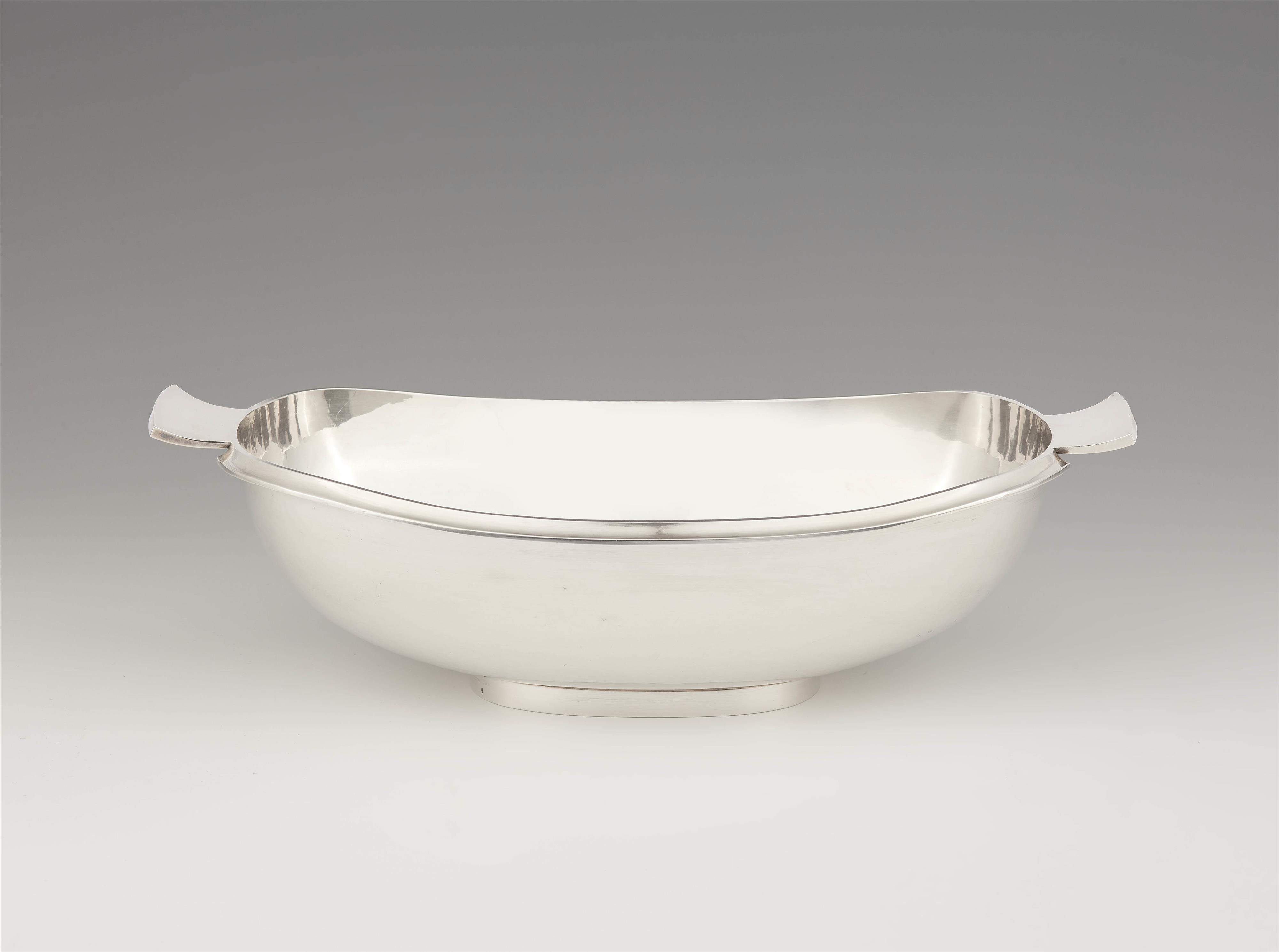 A Copenhagen silver bread dish, model no. 761 - image-1