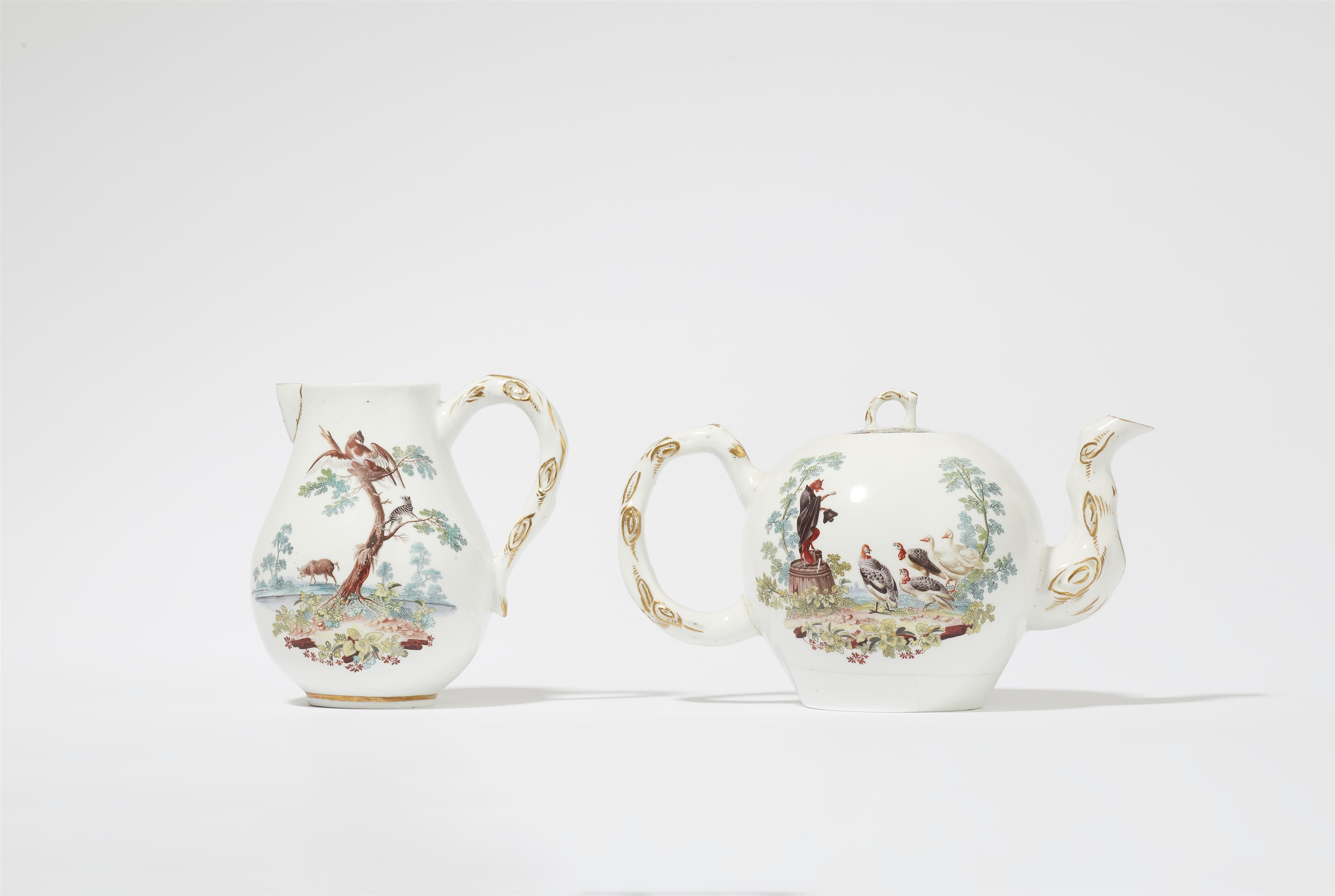 A Tournai porcelain teapot and milk jug with fable motifs after Jean de La Fontaine - image-2