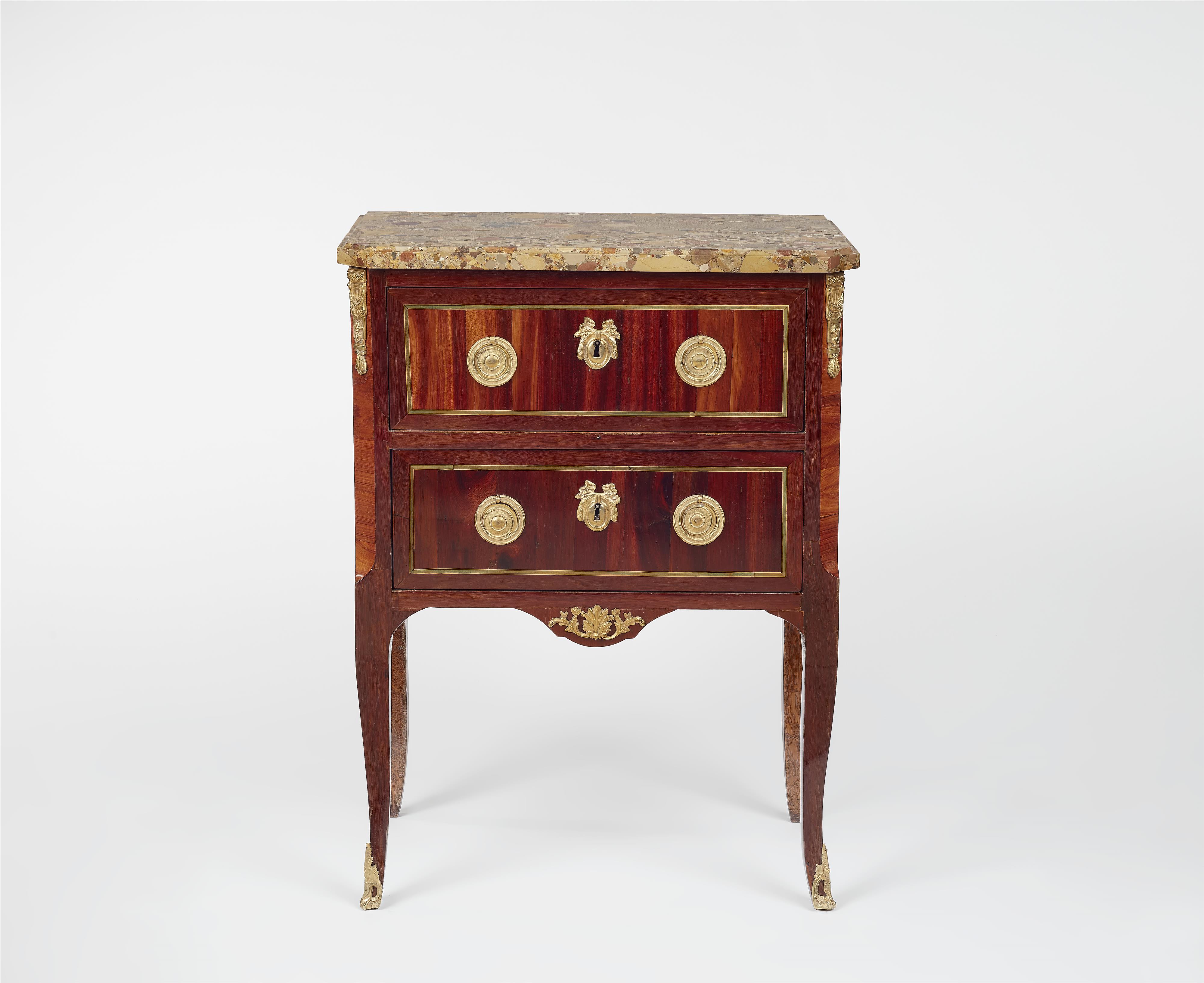 A Parisian Louis XVI chest of drawers - image-1