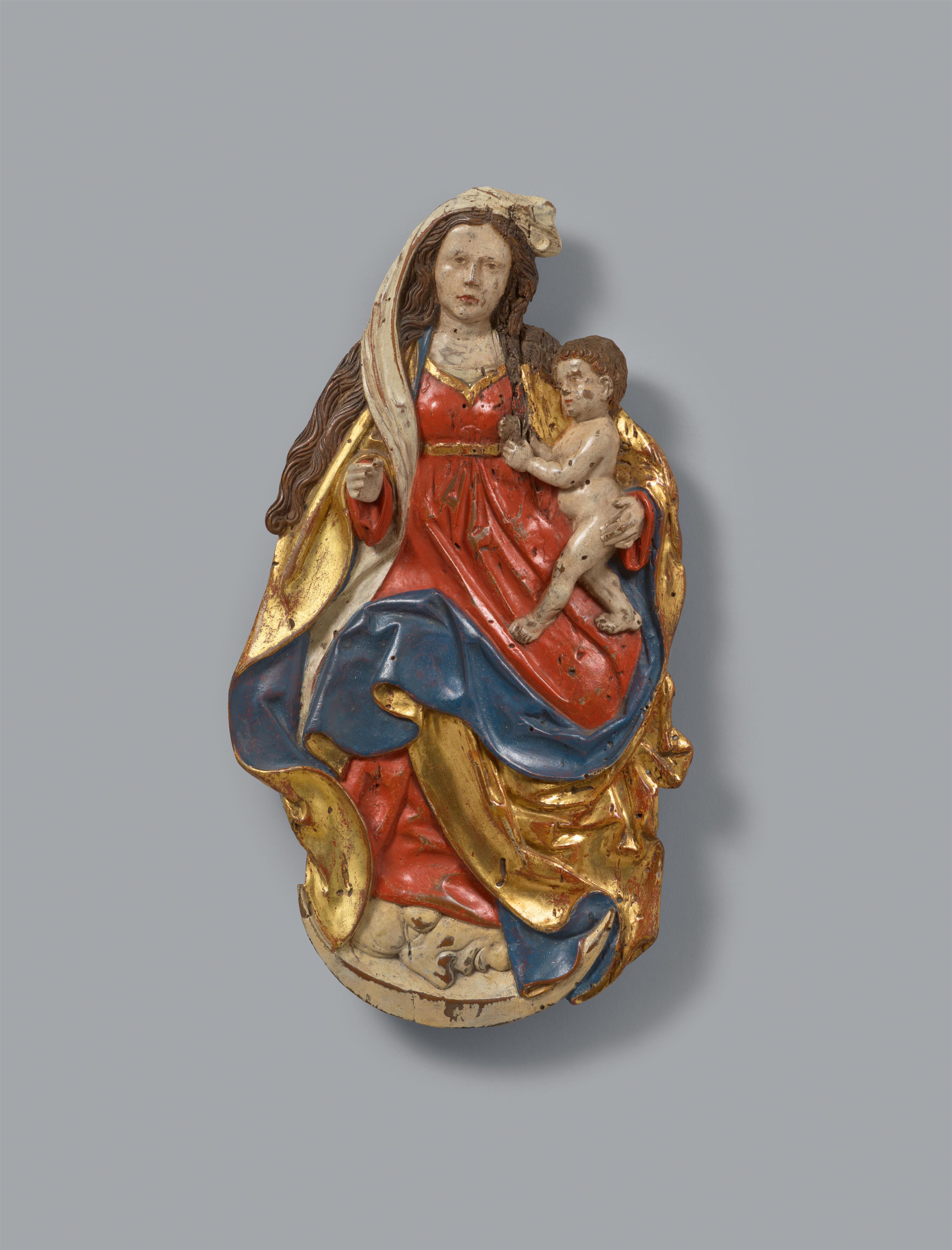 Franconia ca. 1510/1520 - A Franconian carved wood relief of the Virgin and Child, around 1510/1520 - image-1