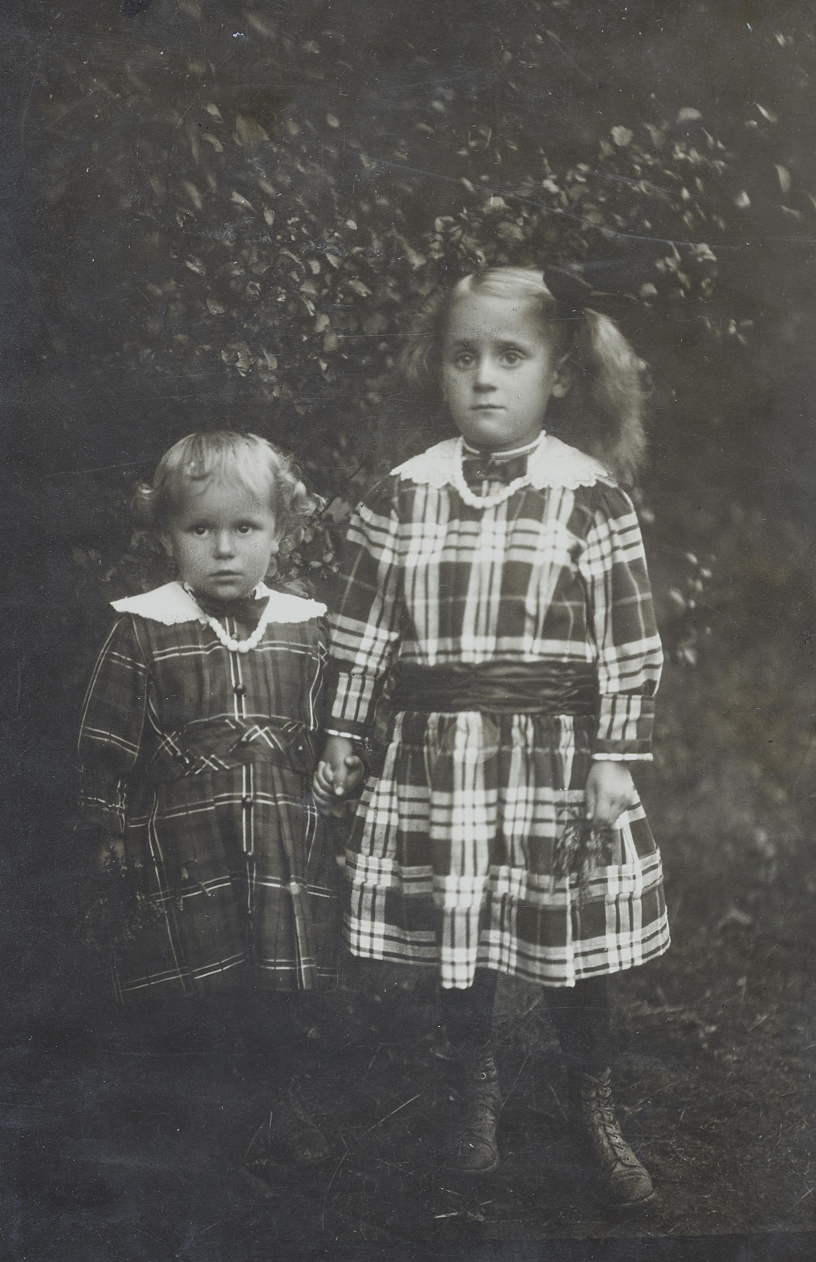 August Sander - Untitled (Siblings) - image-1