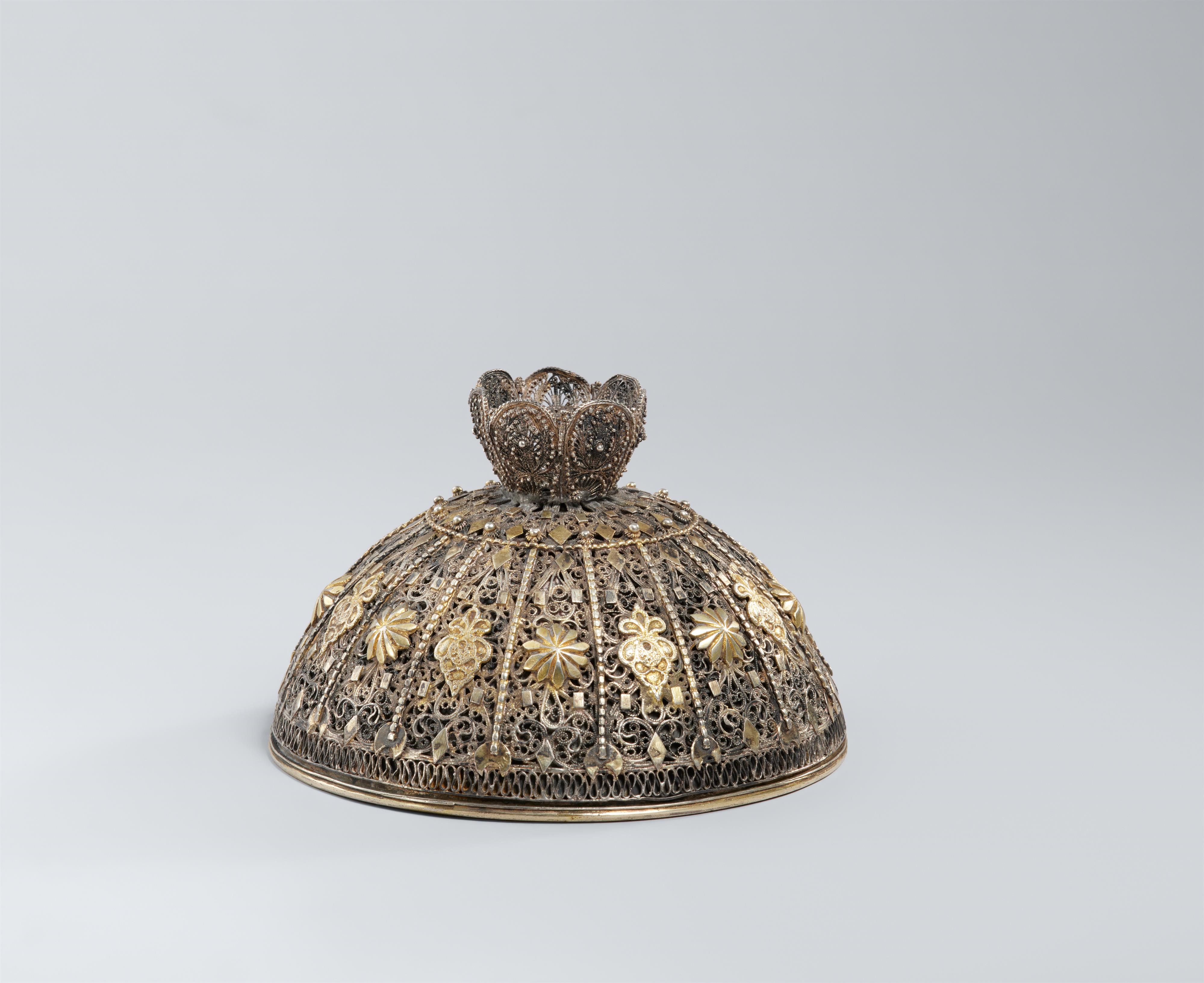 Deckel einer Schale. Silber, teilweise vergoldet, doppelwandig. Osmanisches Reich. 19. Jh. - image-2