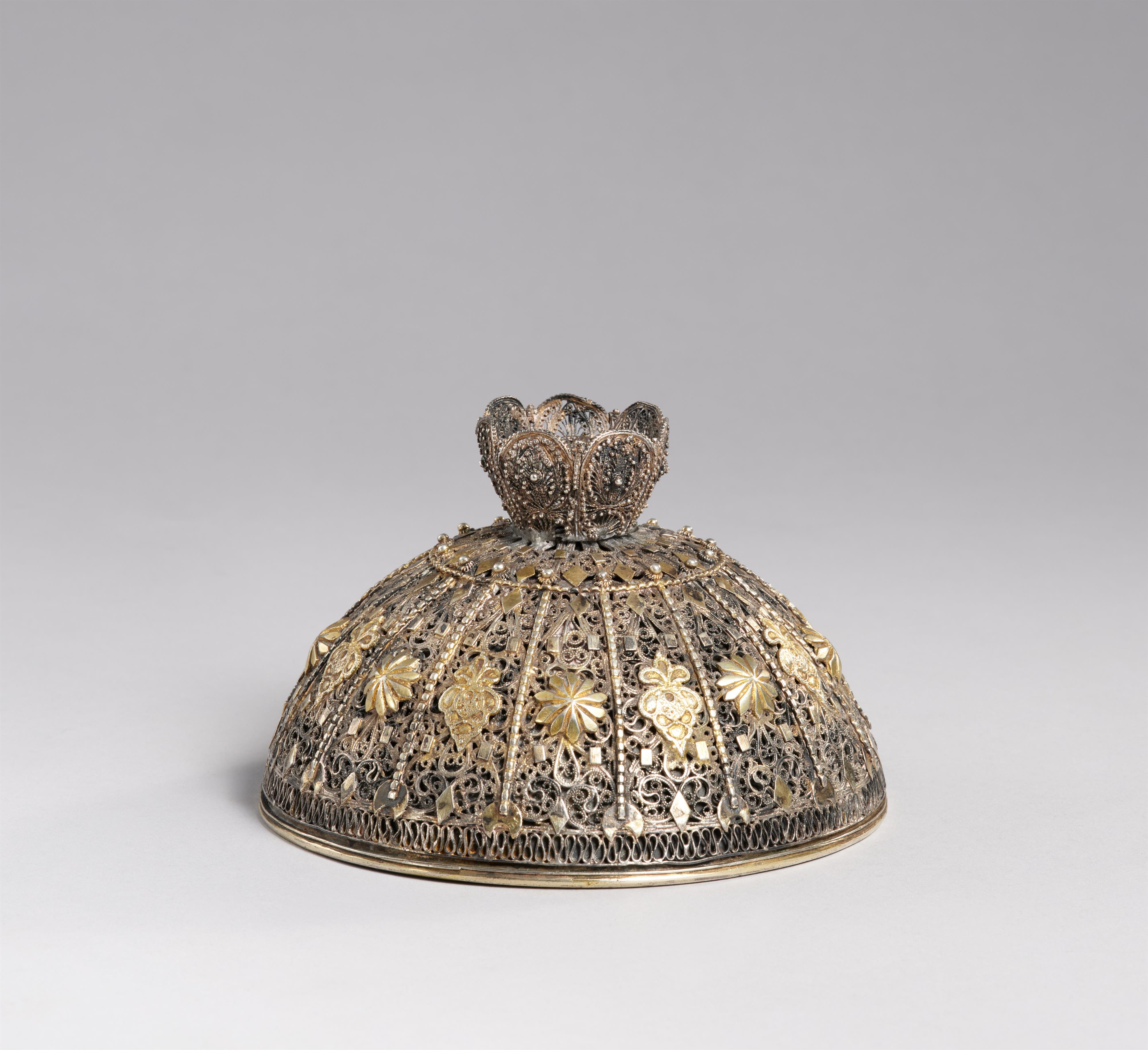 A Ottoman double-walled silver filigree bowl cover. 19th century - image-3