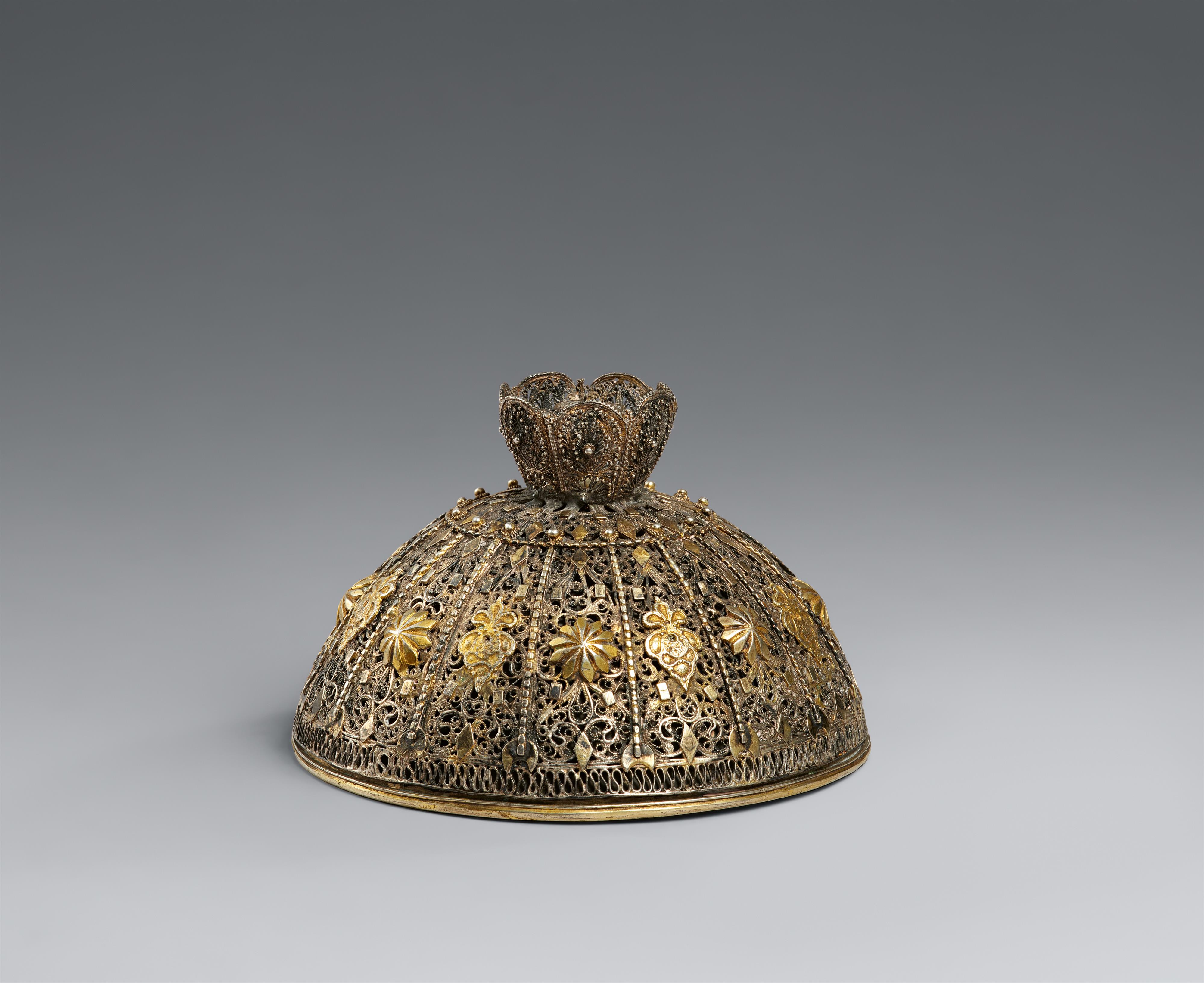 A Ottoman double-walled silver filigree bowl cover. 19th century - image-1