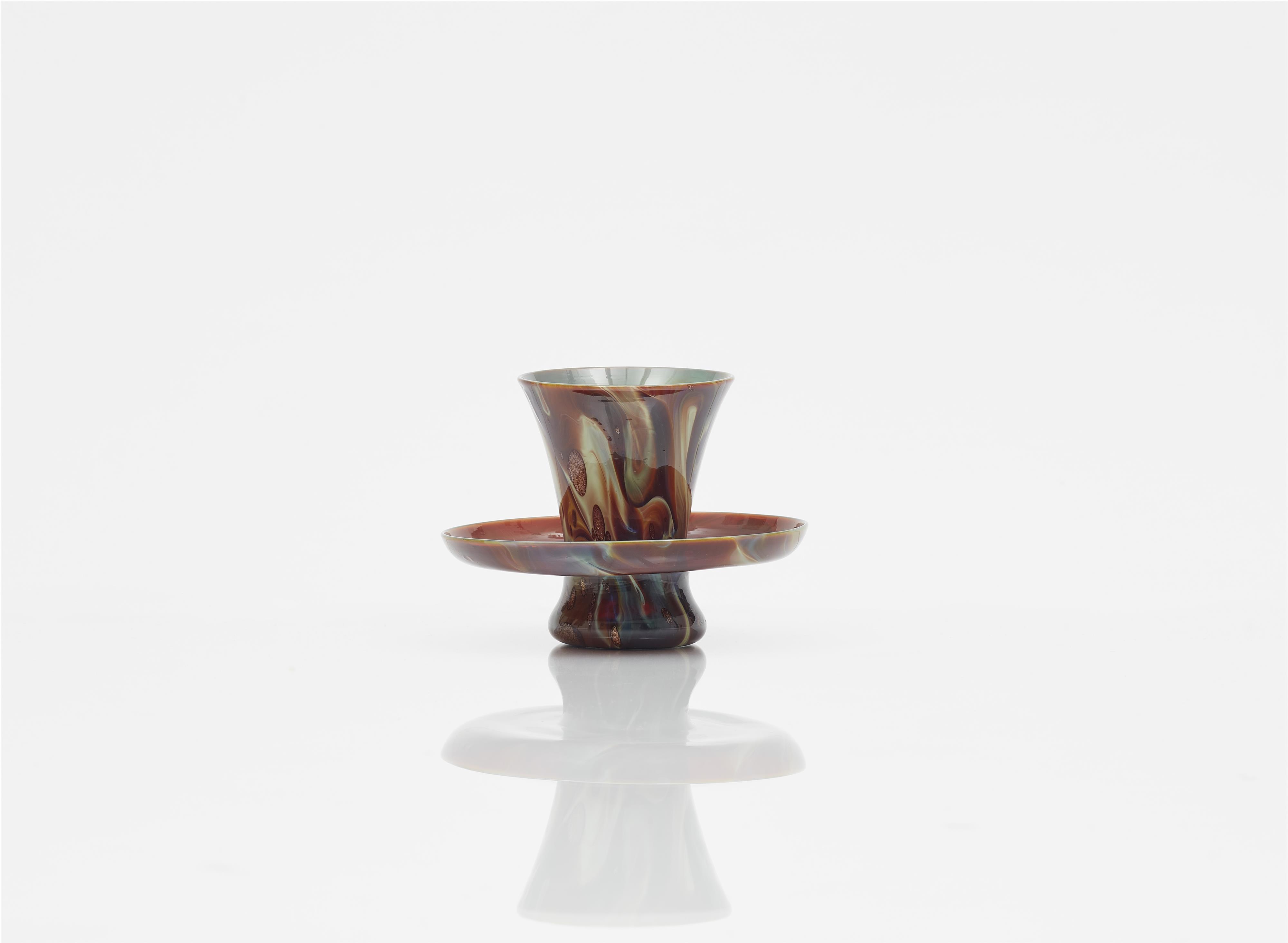 A marbled glass trembleuse cup
Venice, late 19th / early 20th C. - image-1