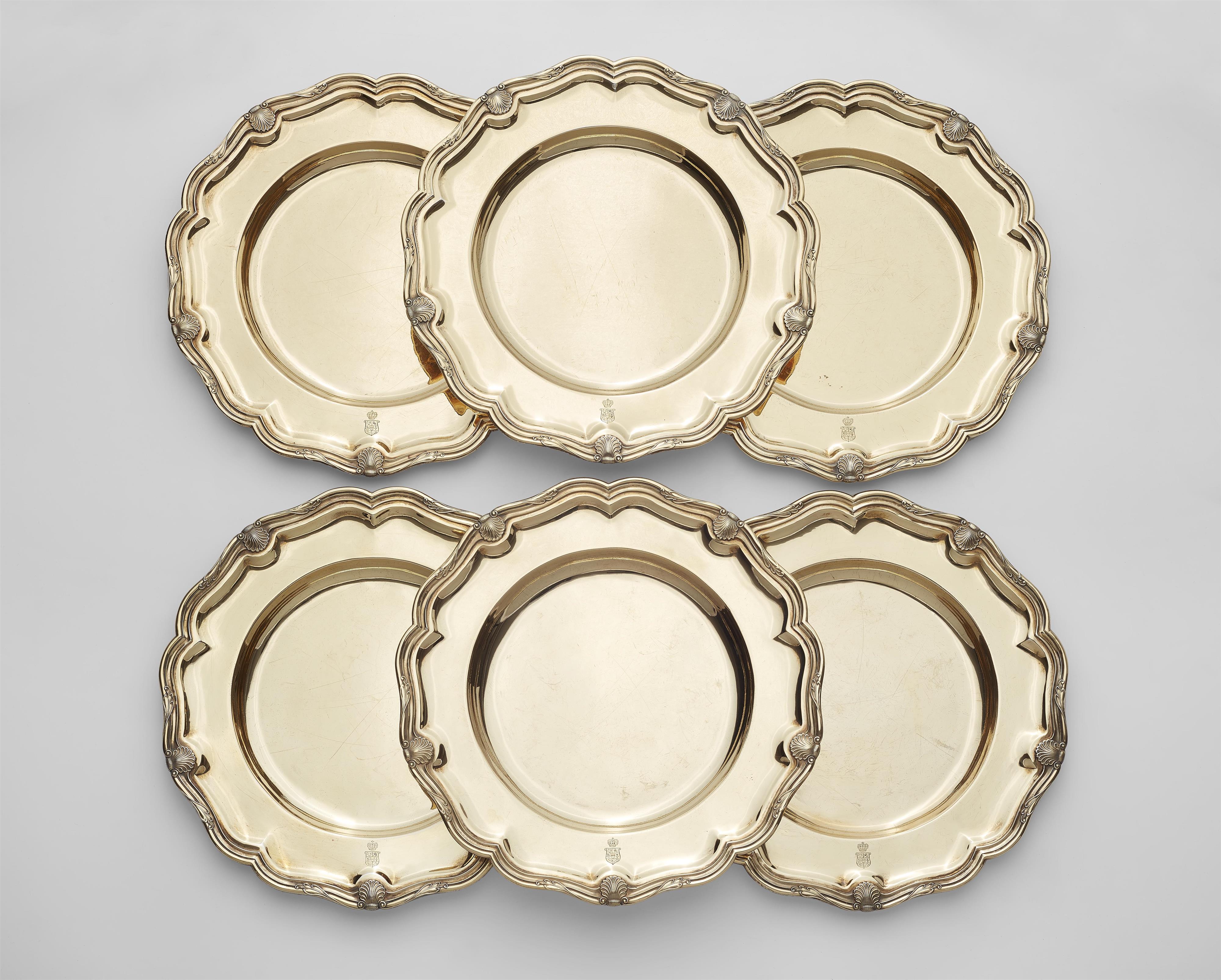 Six Berlin silver plates made for the Grand Dukes of Mecklenburg - image-1