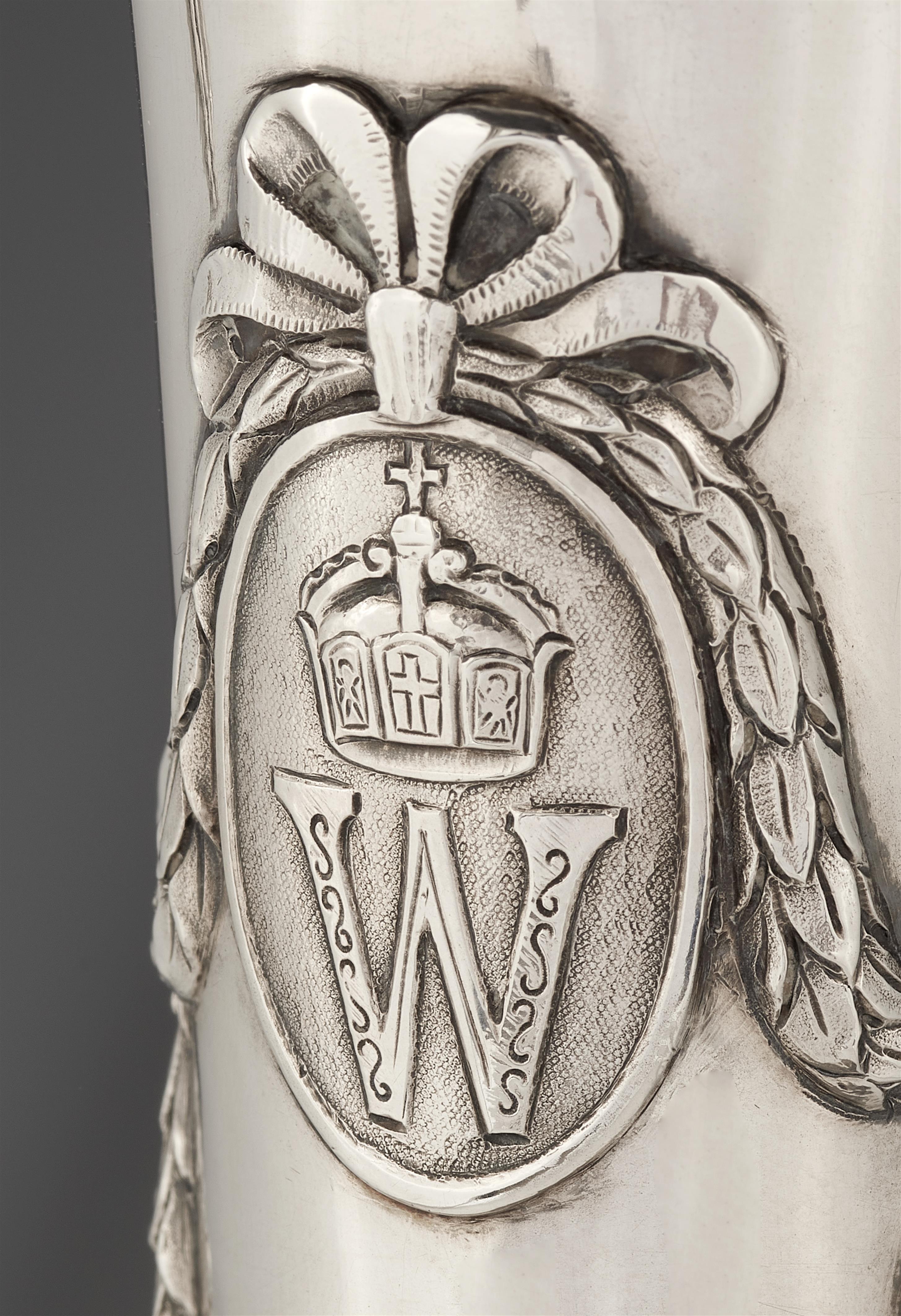 A Berlin silver four flame candelabrum from the court inventory of William II. Engraved in two medallions with the monograms of William II and Auguste Viktoria. Marks of Fa. Körner & Proll, ca. 1900. - image-3