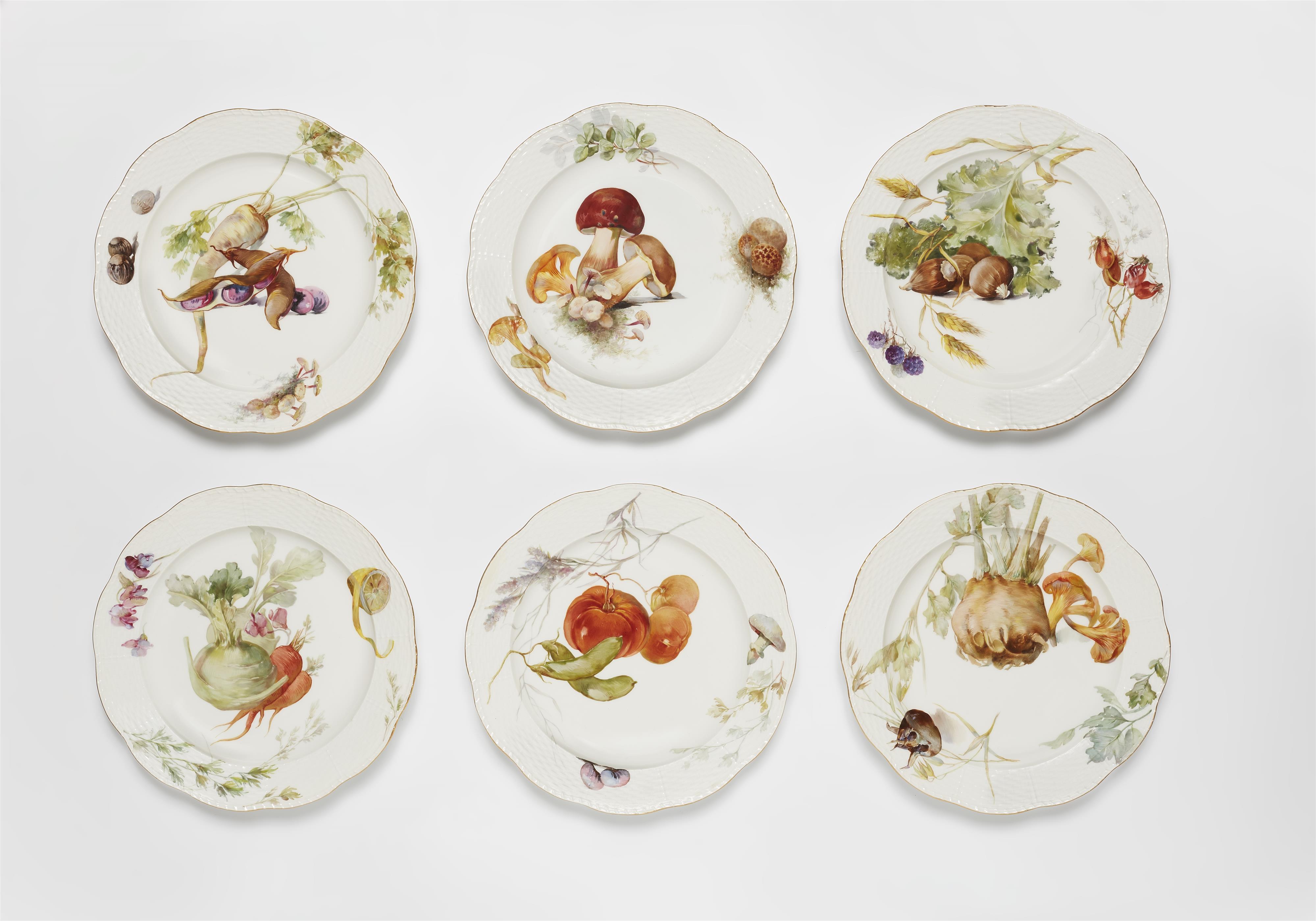 Sechs Teller aus einem Tafelservice mit Gemüsedarstellungen in Weichmalerei - image-1