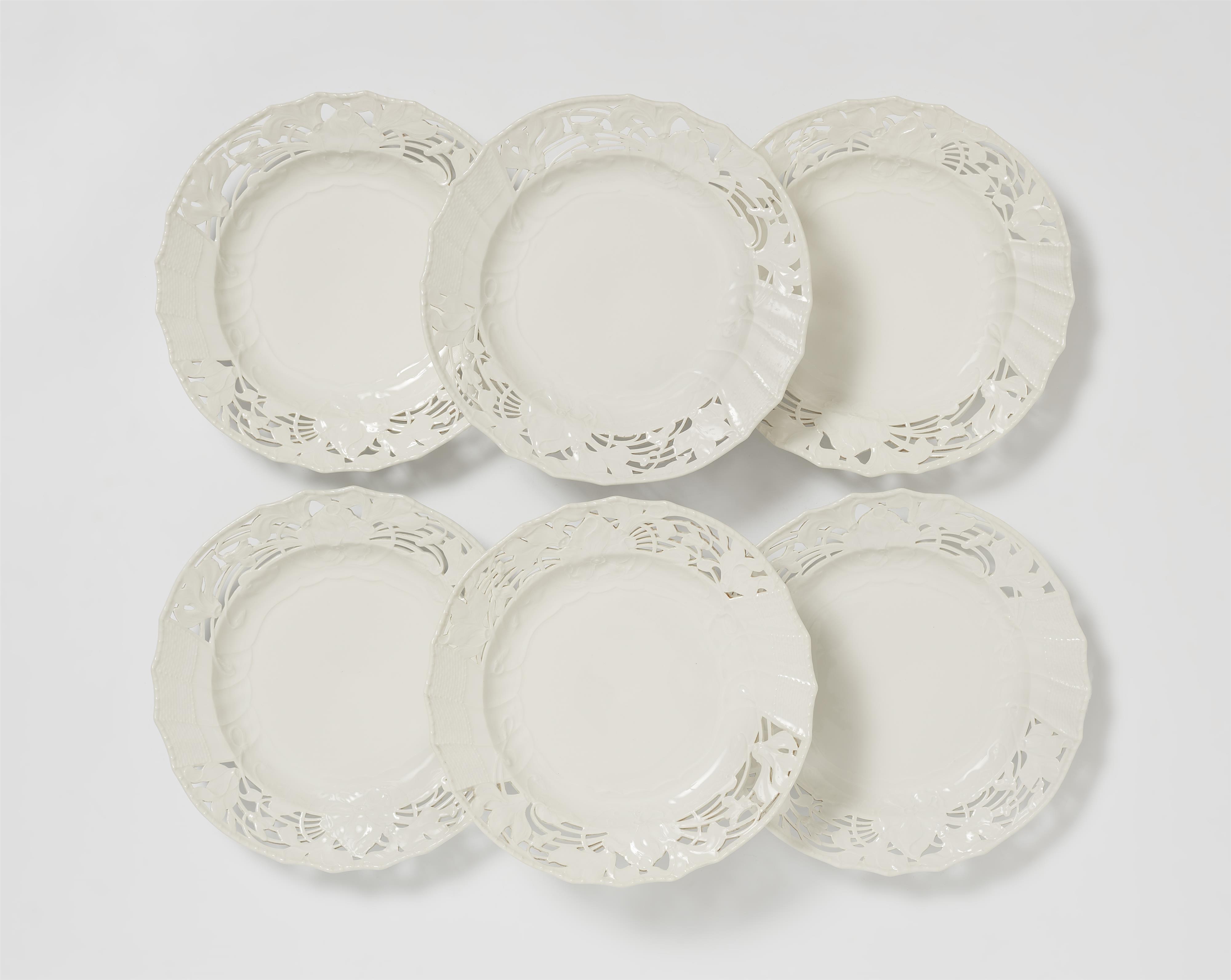 Six Berlin KPM porcelain dessert plates - image-1