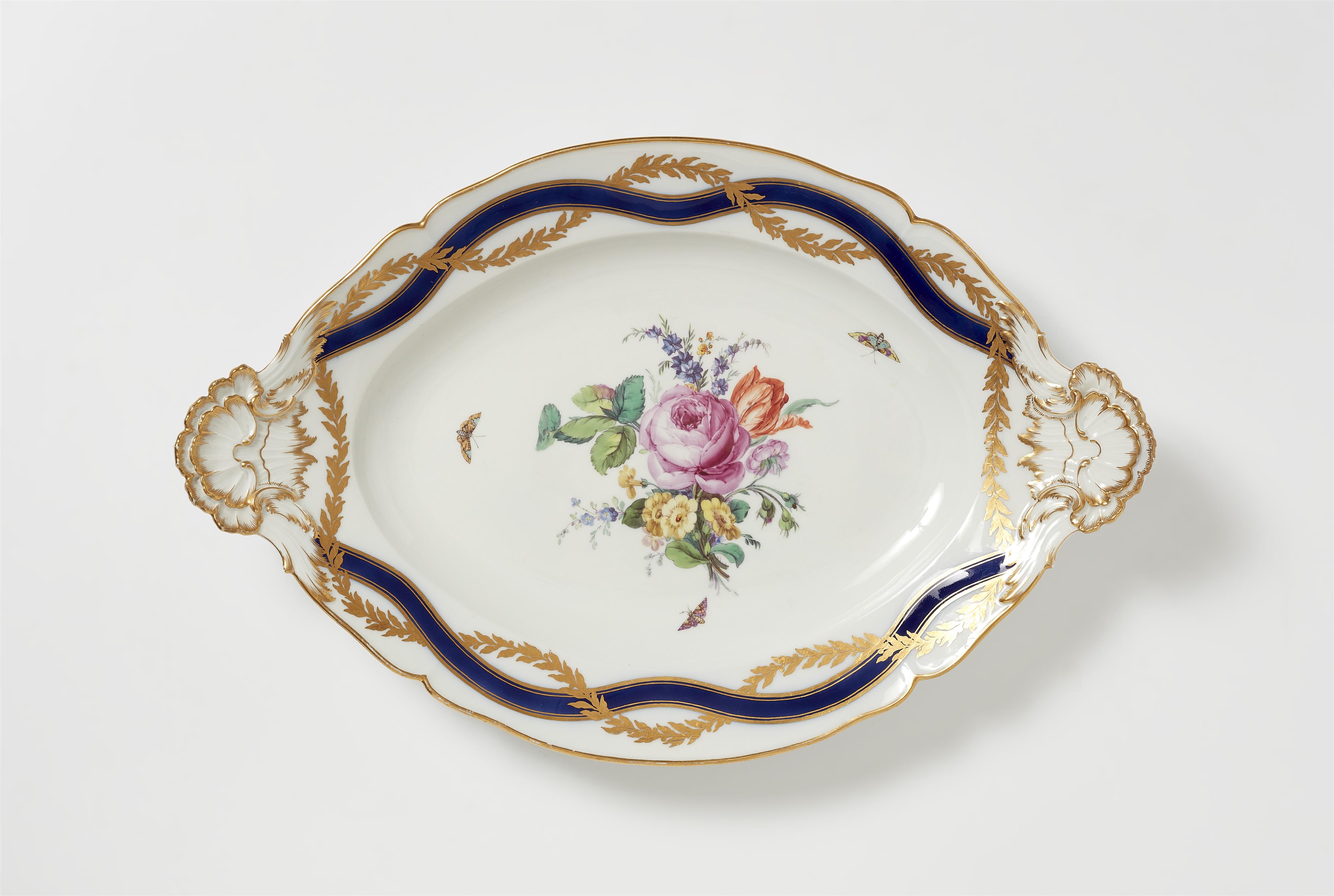 A Berlin KPM porcelain platter from the last dinner service for King Friedrich II - image-1