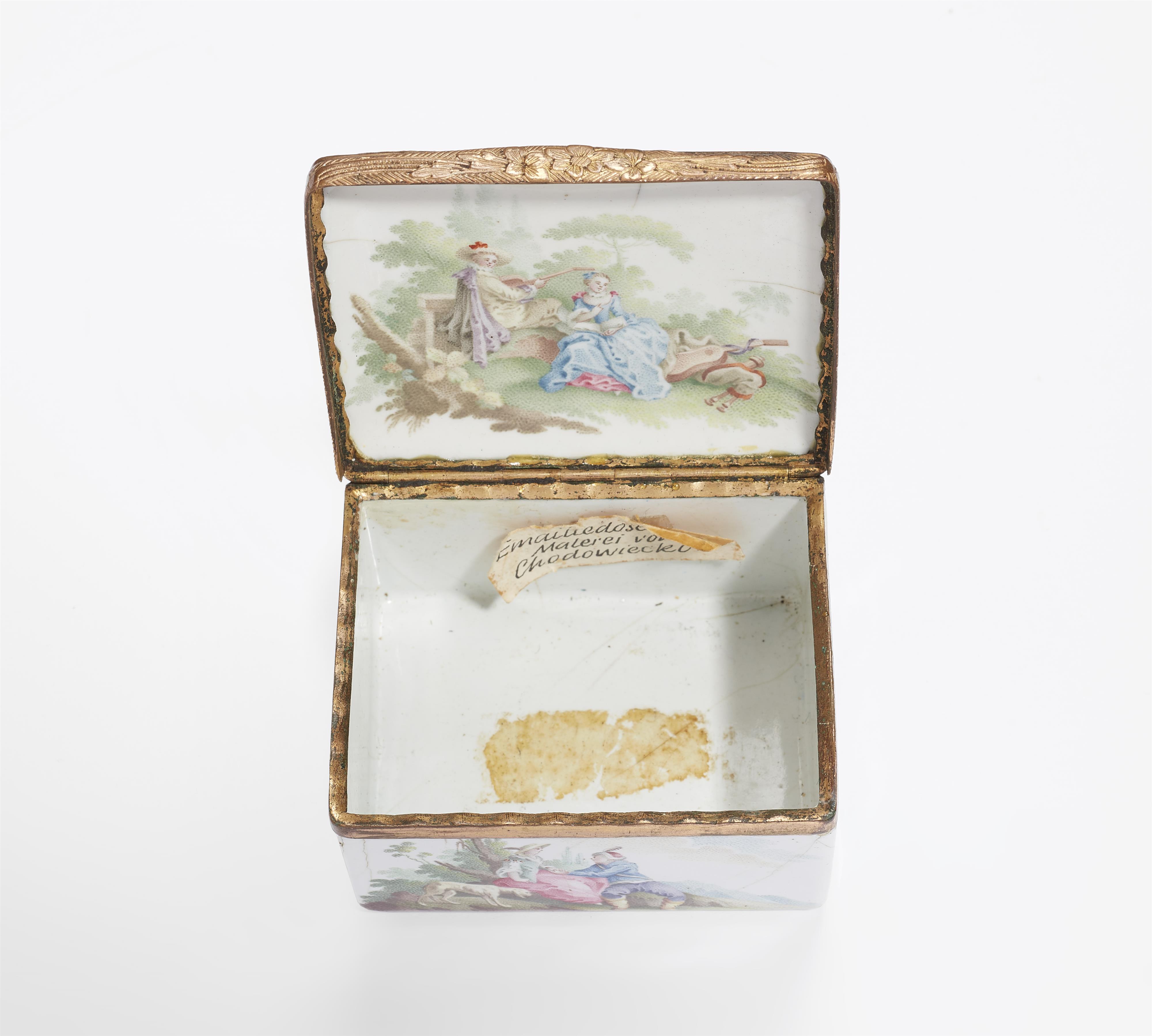 An enamelled tobacco box with a falcon hunt scene - image-3