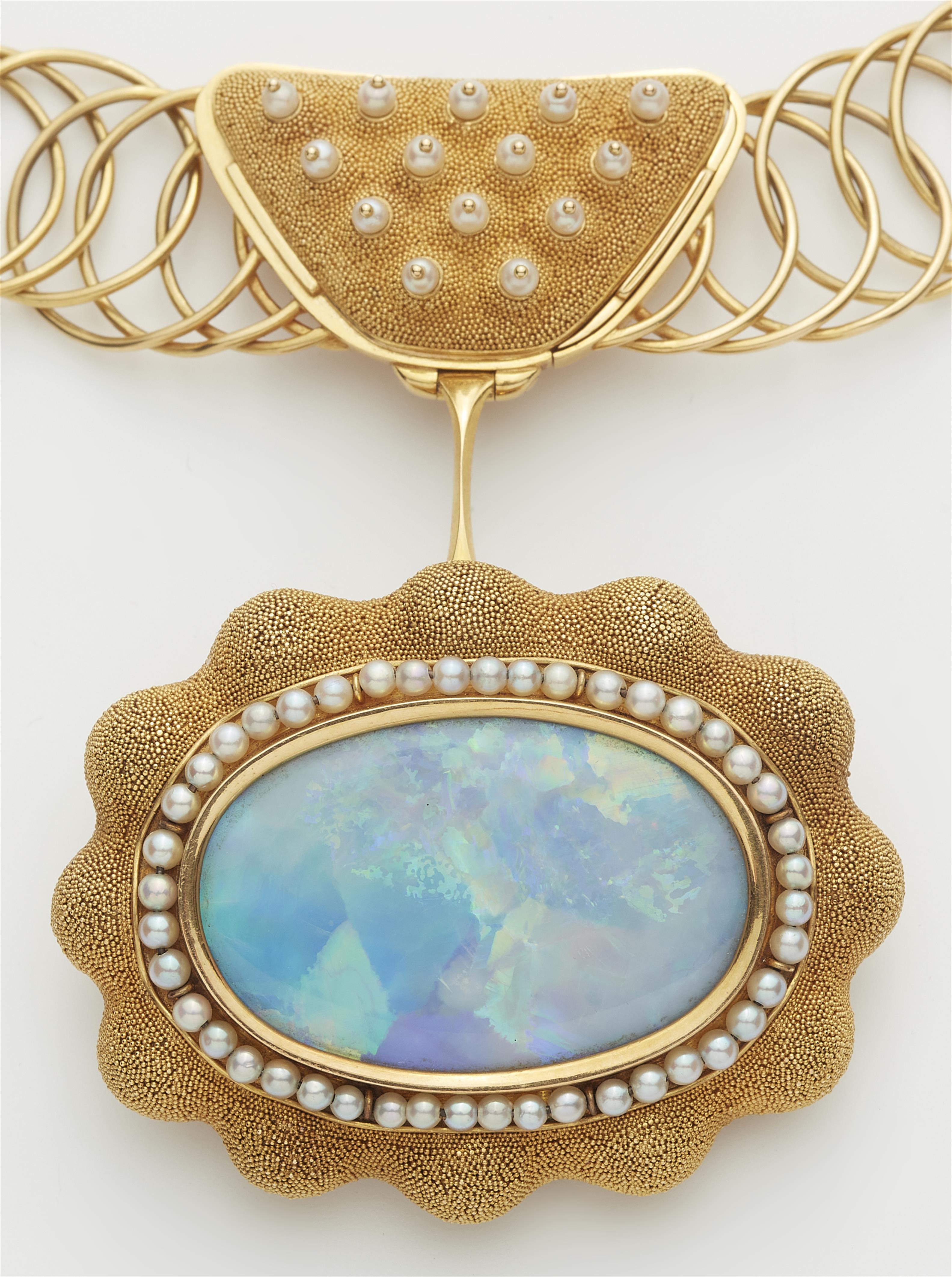 A German hand-forged 18k gold wire necklace with a large granulation and black opal pendant brooch. - image-2