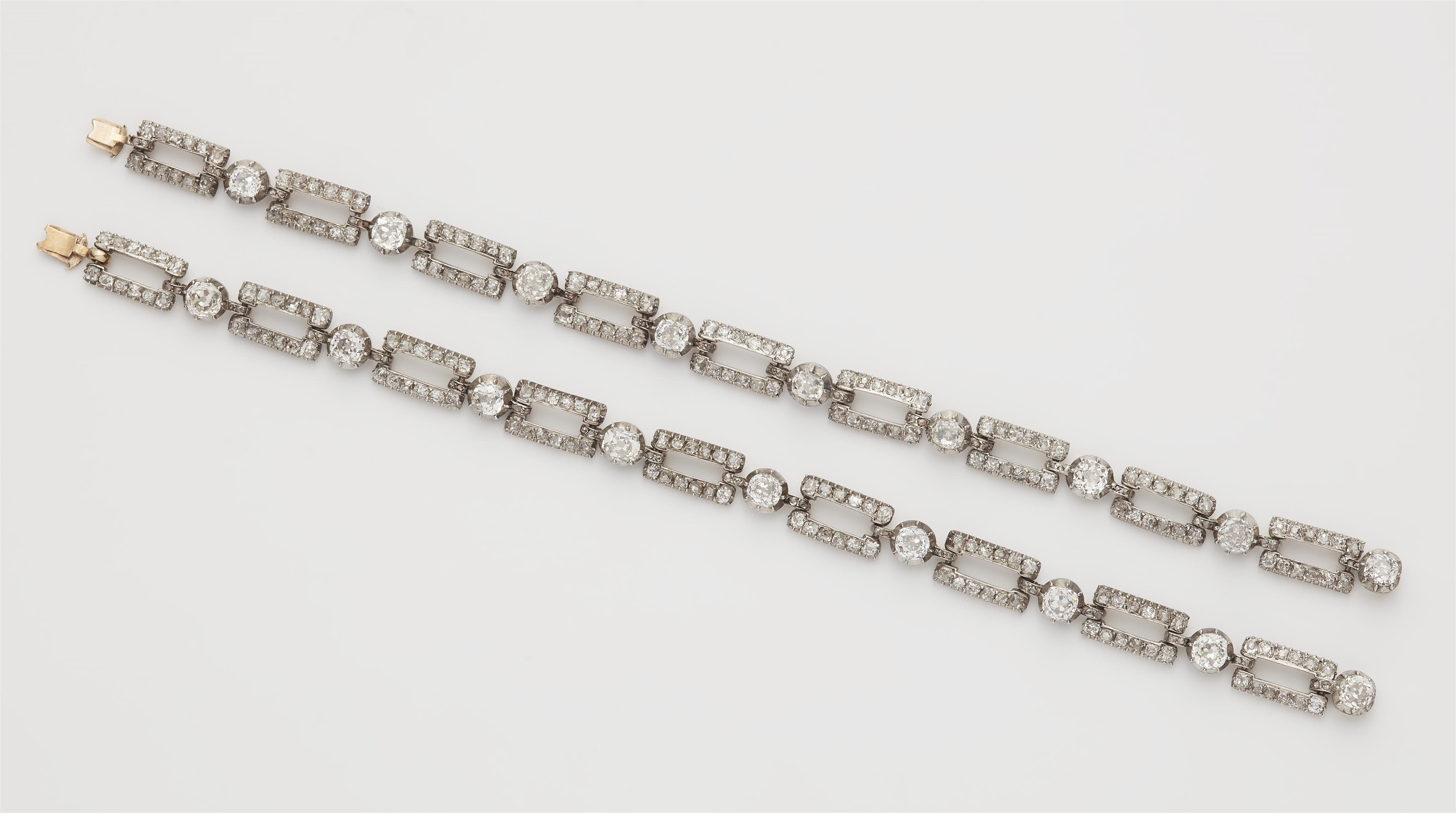 Collier/Paar Armbänder mit Diamanten - image-2