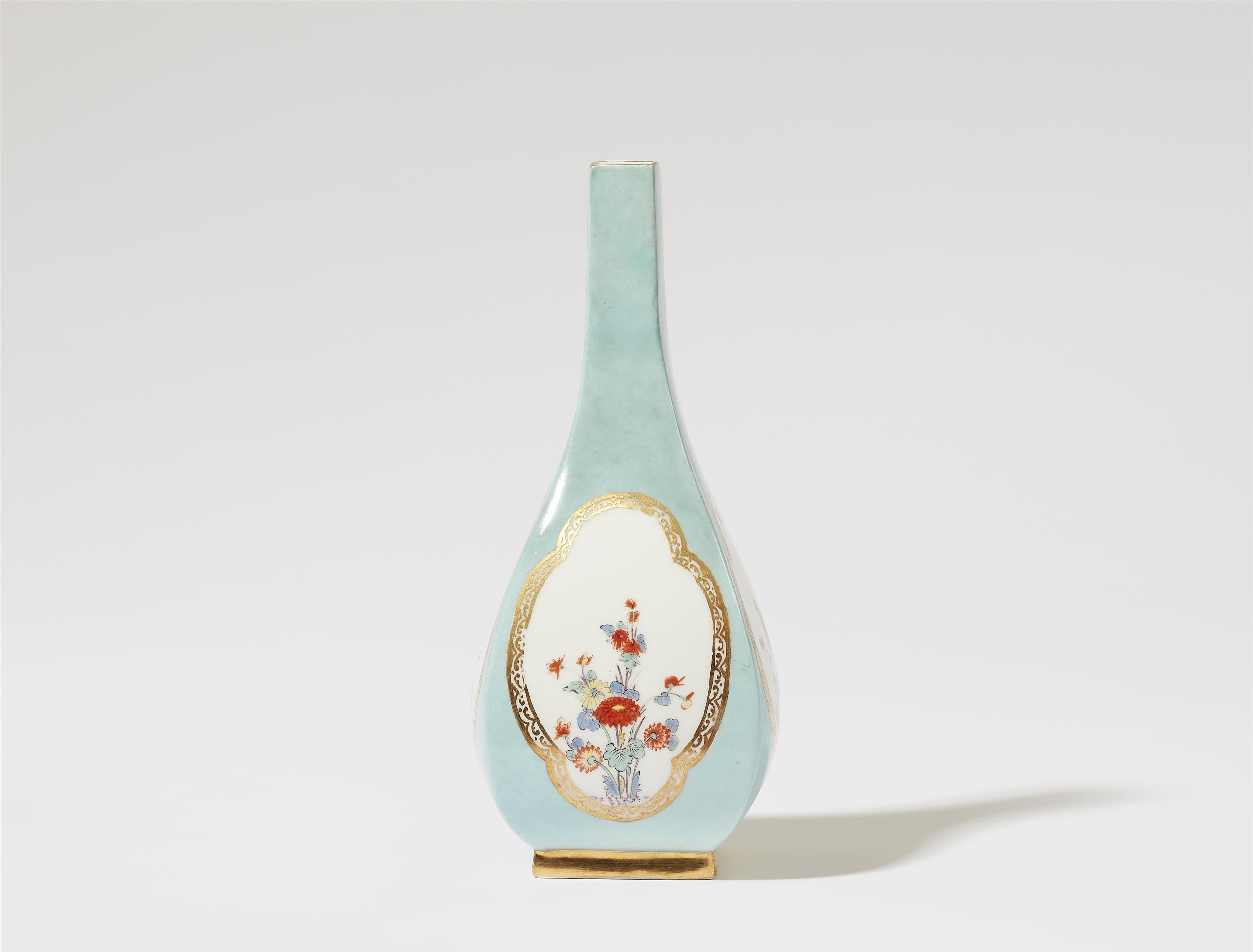 A Meissen porcelain sake flask with palace inventory number - image-2