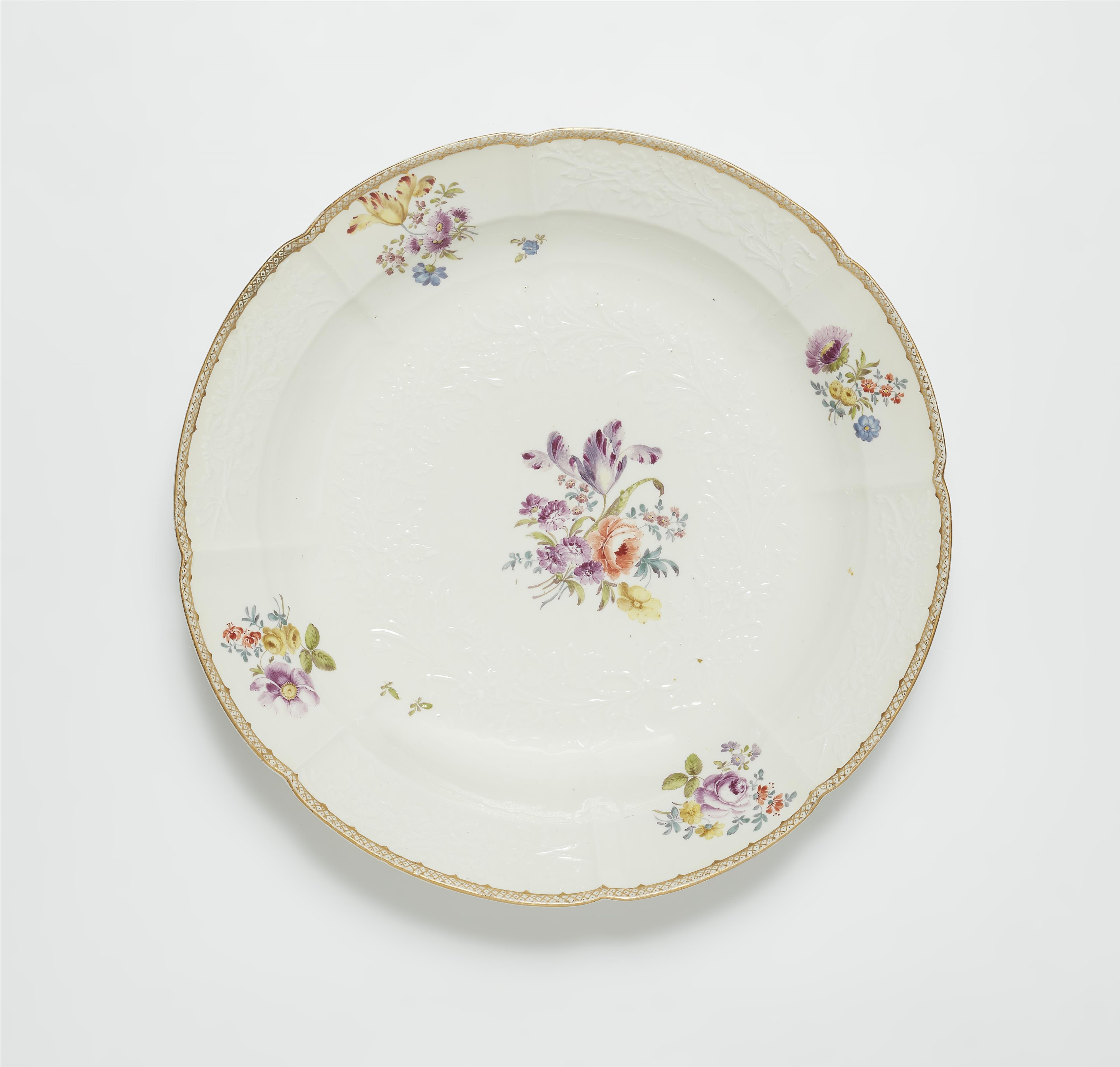 A Meissen porcelain dish from a dinner service with naturalistic flowers - image-1