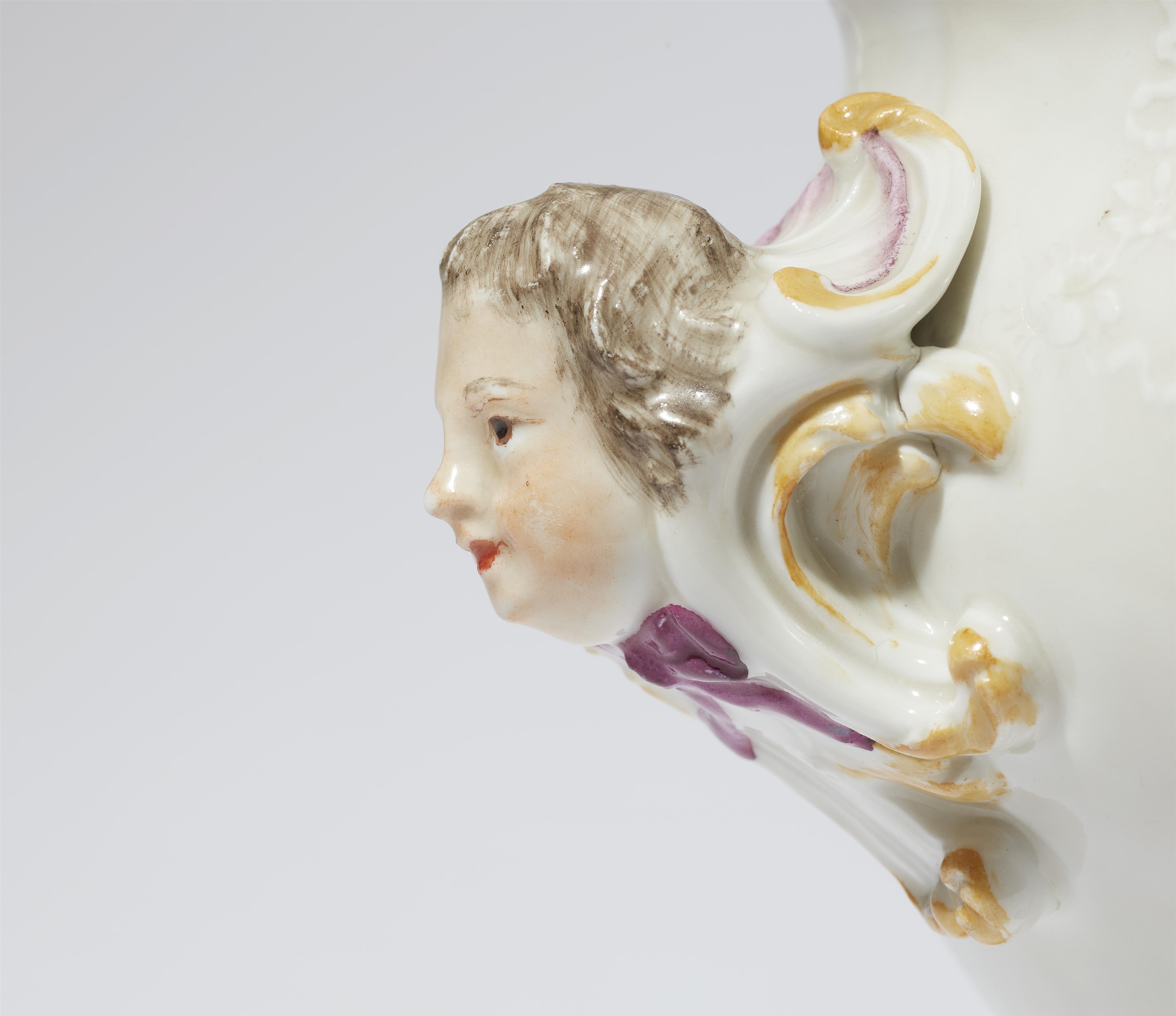 A Meissen porcelain tureen from the "Vestunen" service for King Friedrich II - image-4