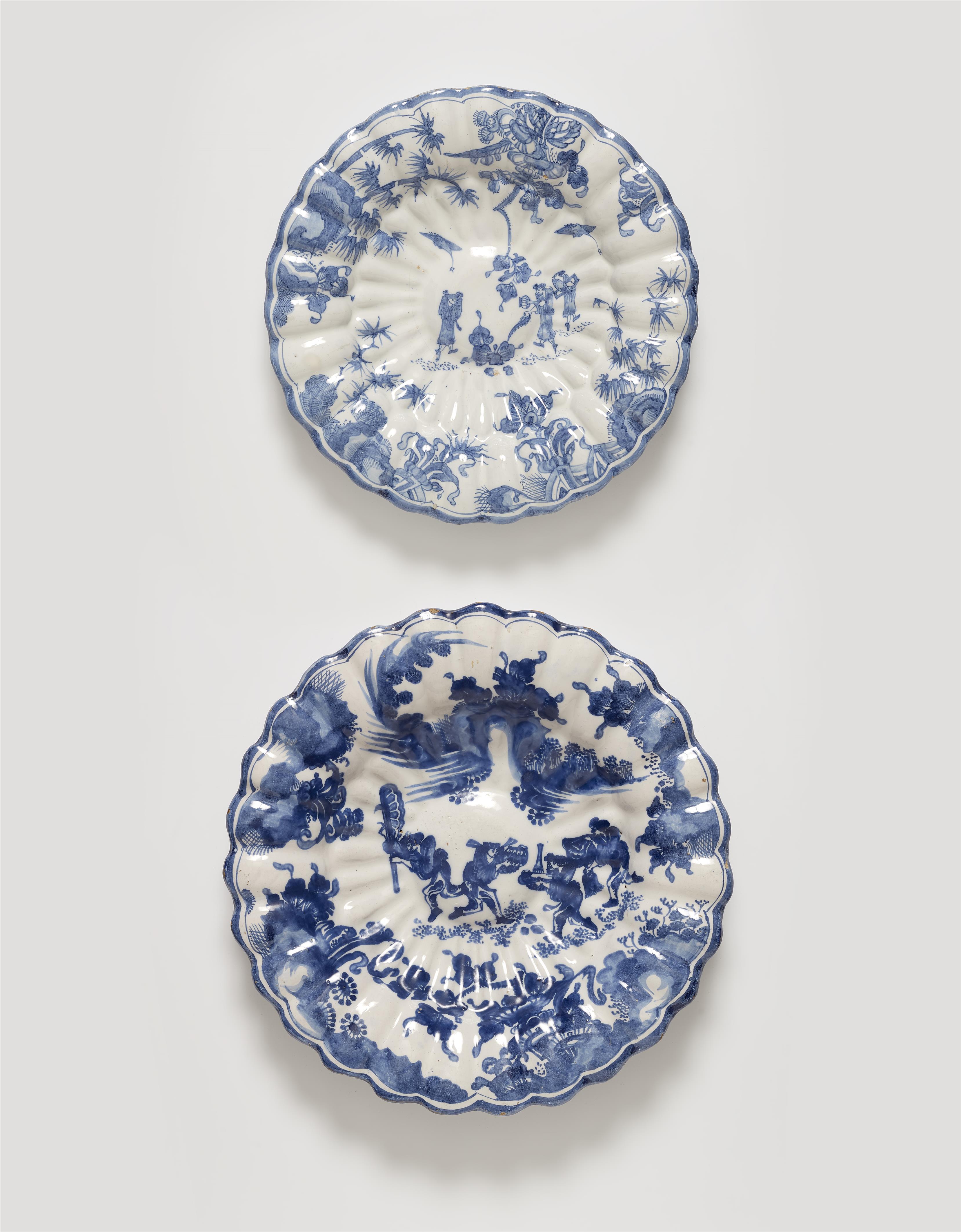 A rare faience fan dish with a "Spanish Chinoiserie" - image-2