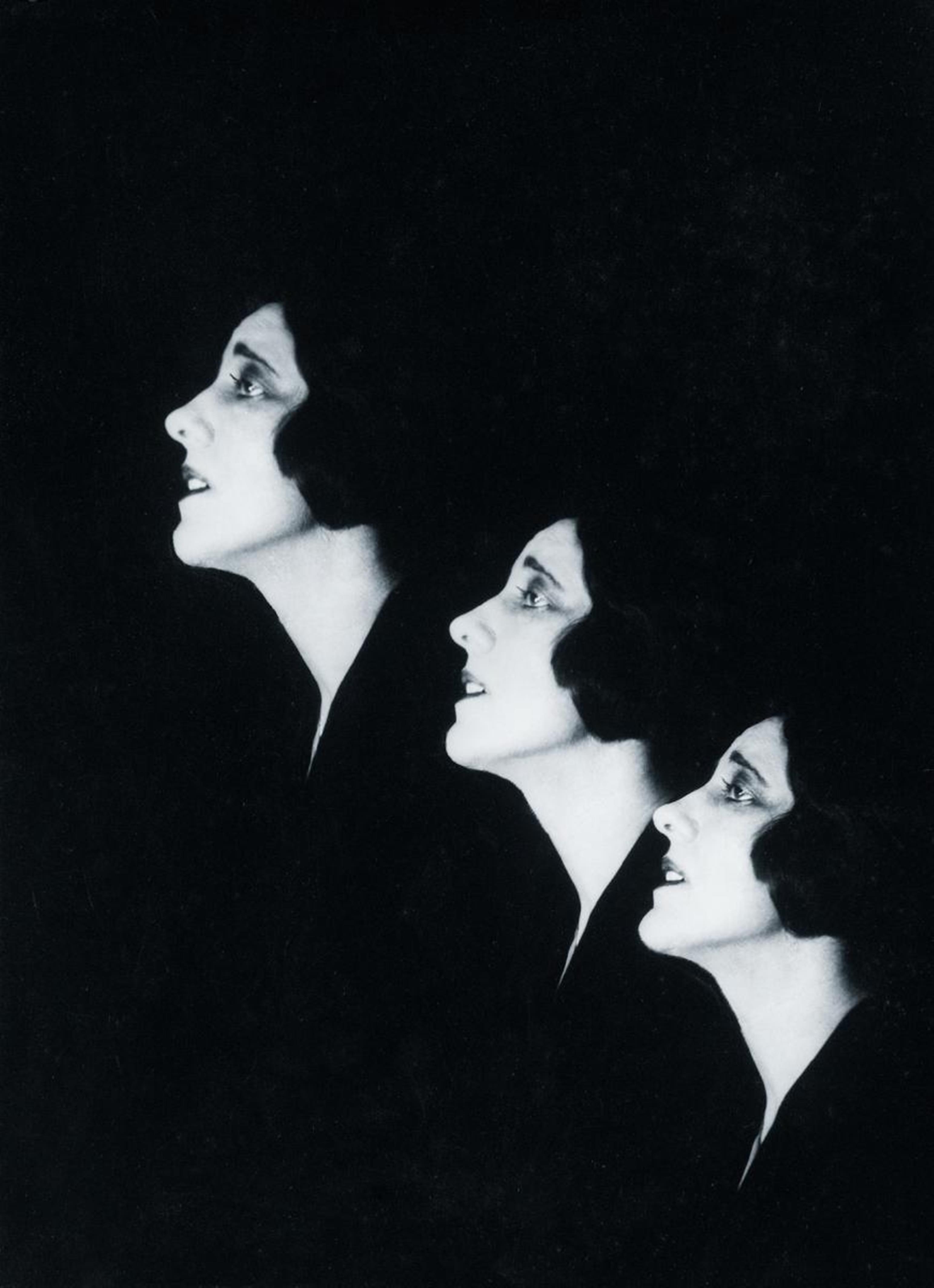 Cecil Beaton - Marian Davies, The Ziegfield Folly Girl - image-1