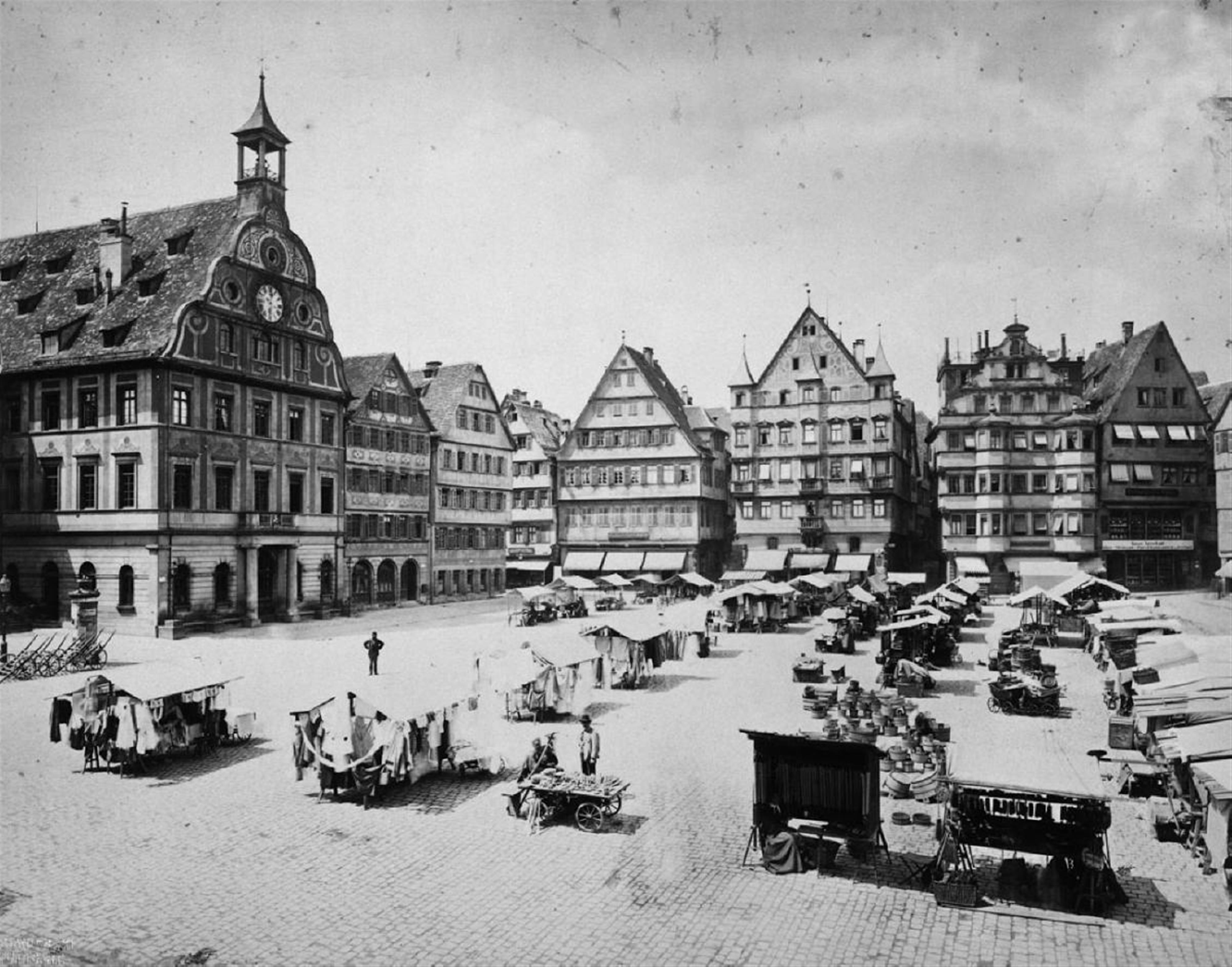 F. Brandseph - Marktplatz - image-1