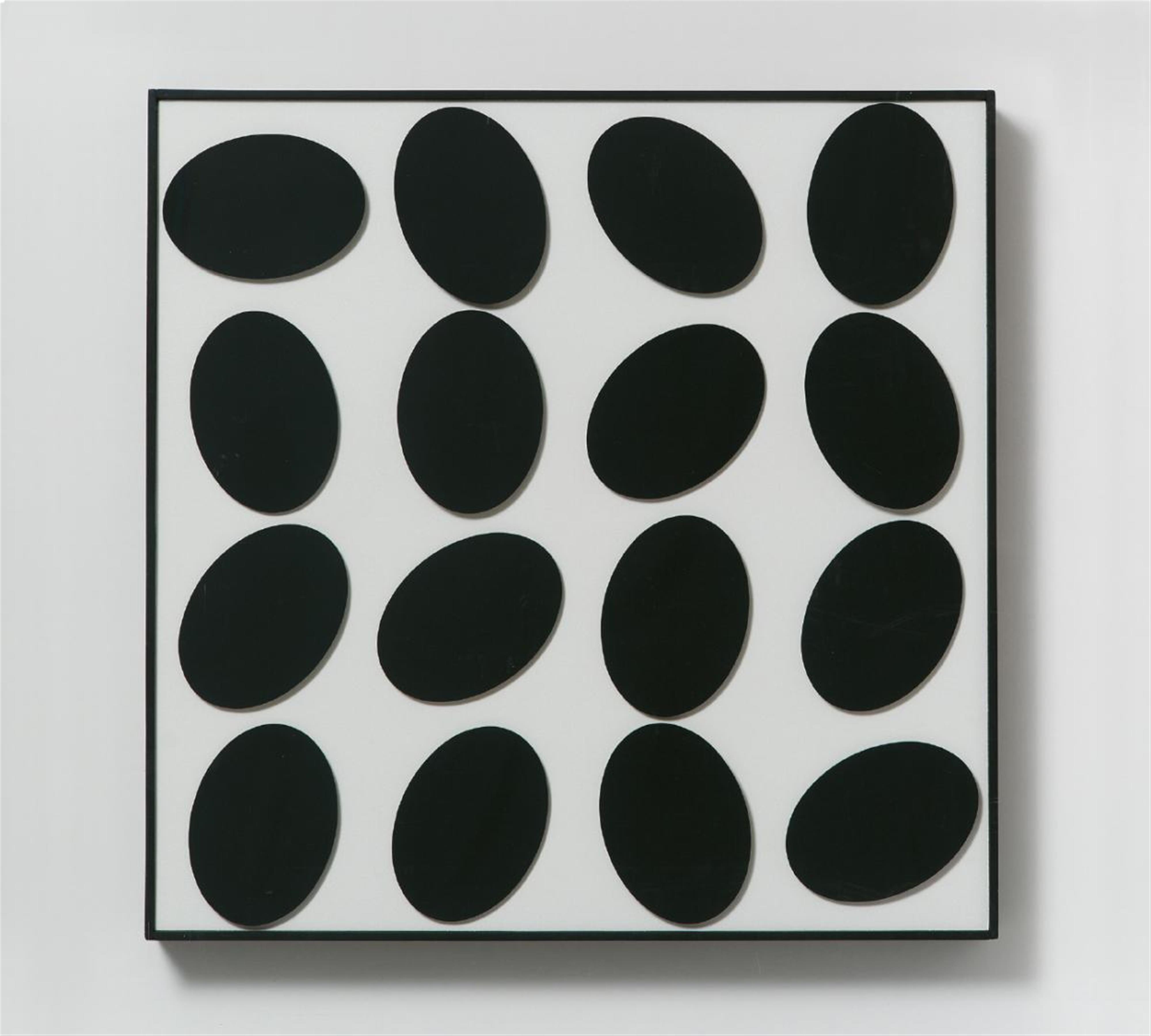 Gerhard von Graevenitz - 16 schwarze Ovale auf Weiß - image-1
