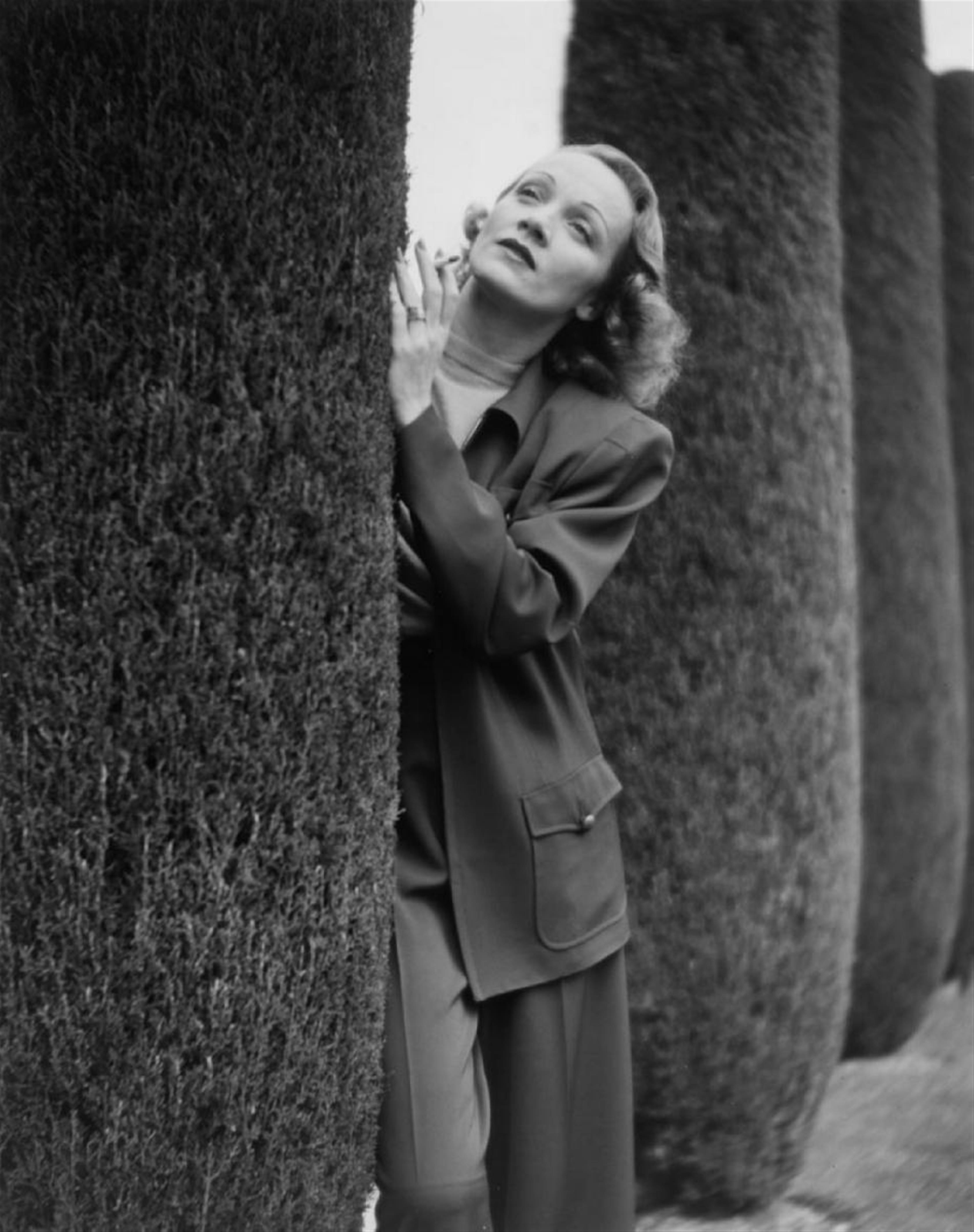 Martin Munkácsi - Marlene Dietrich - image-1