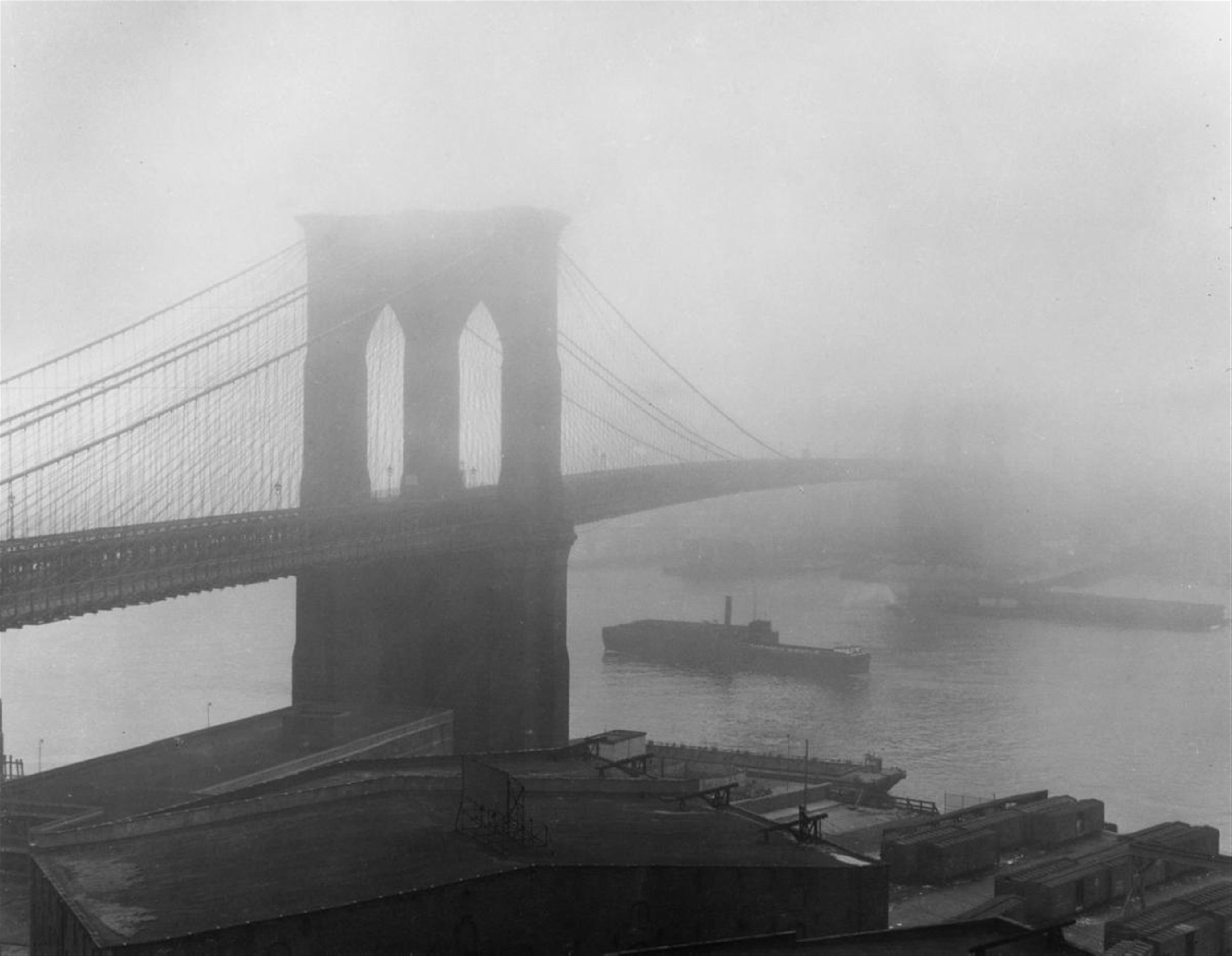 Andreas Feininger - Brooklyn Bridge im Nebel - image-1