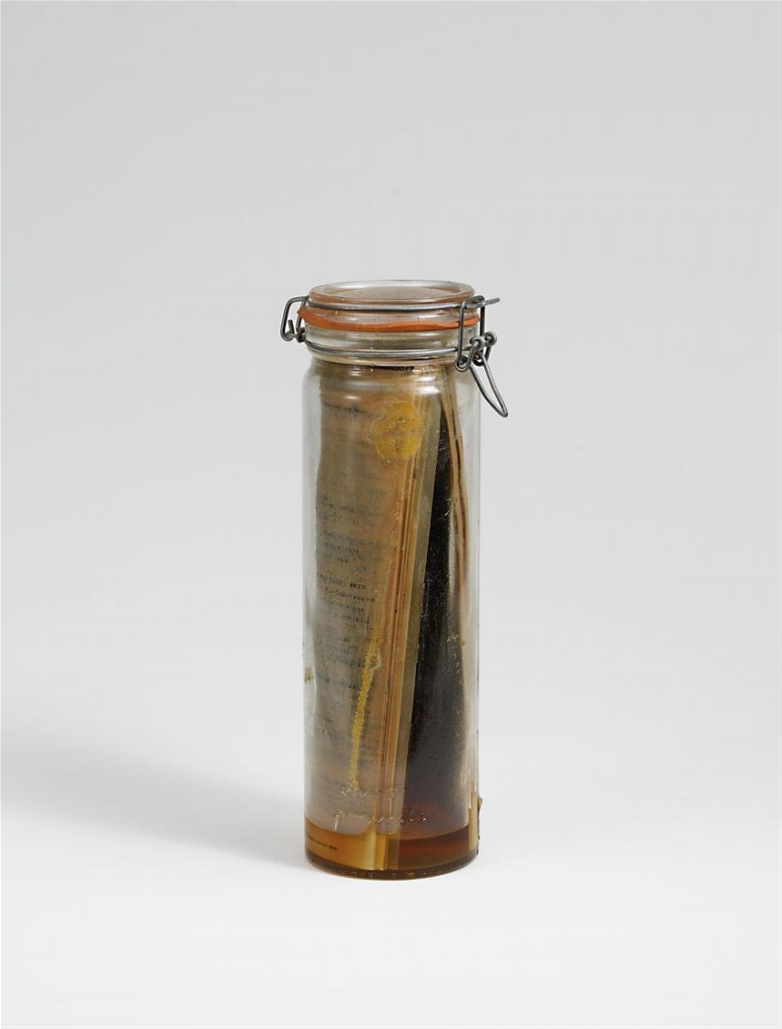 Joseph Beuys - Geruchsplastik (Odor Sculpture) - image-1