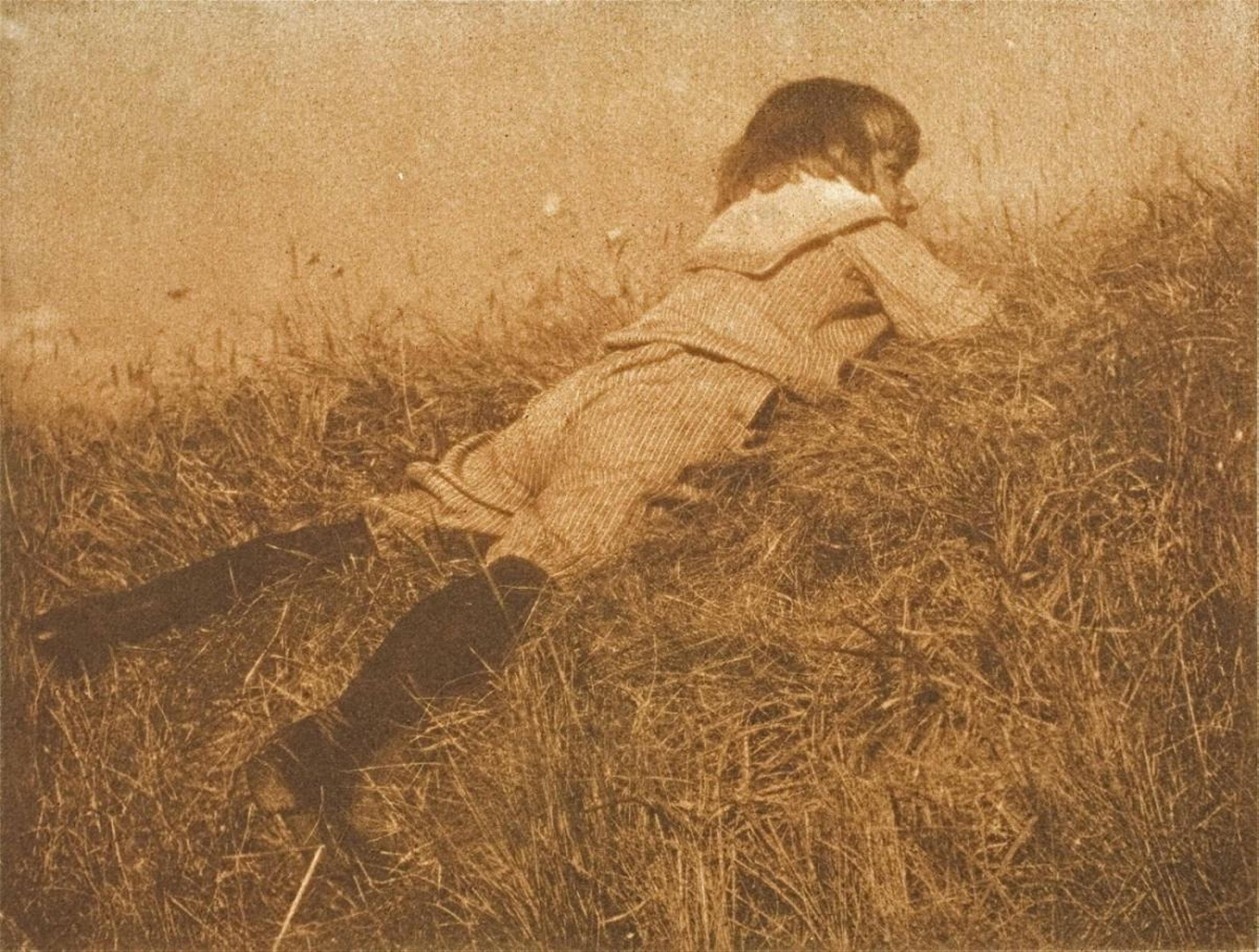 Heinrich Kühn - HANS IM GRAS - image-1