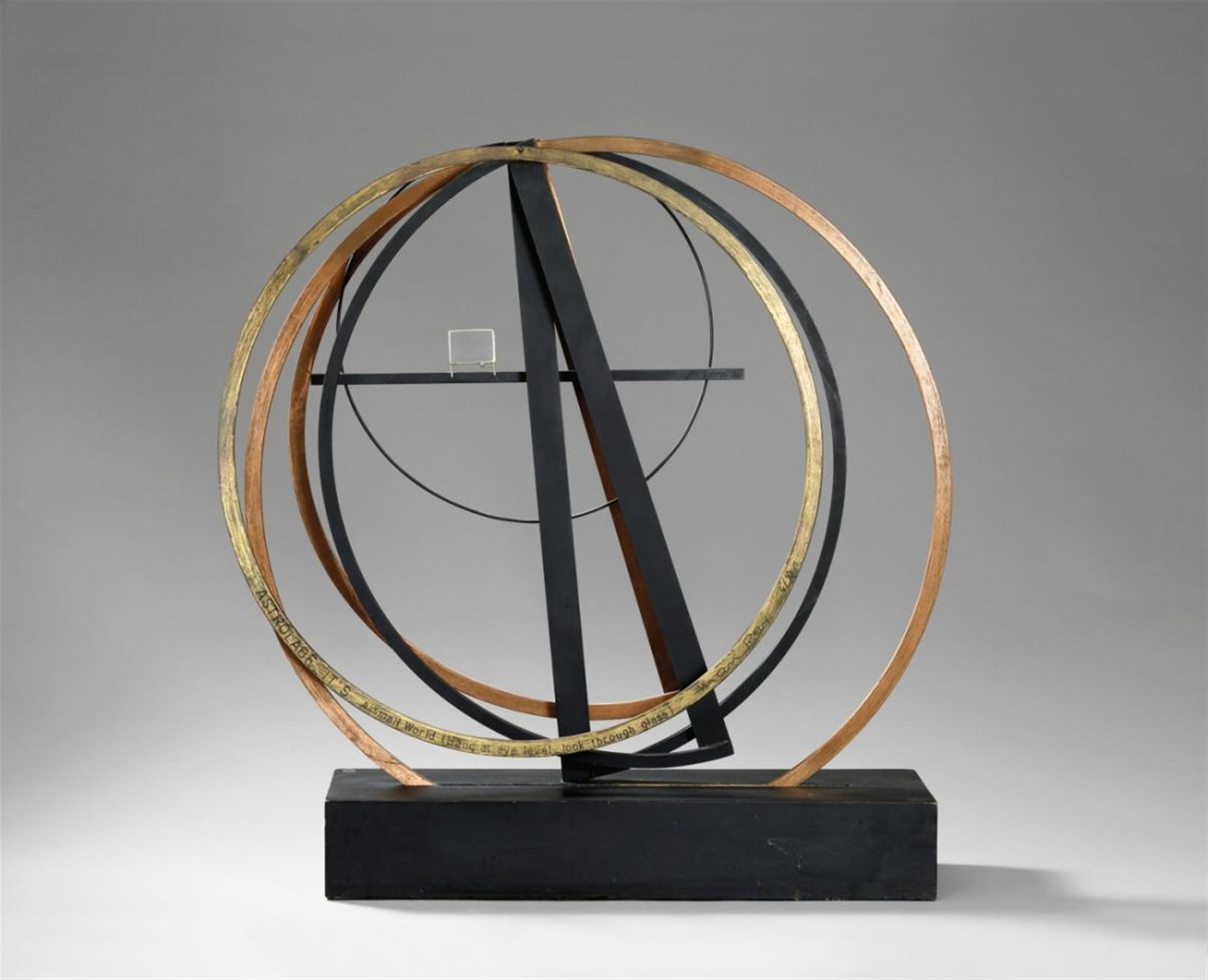 Man Ray - L'Astrolabe - image-1
