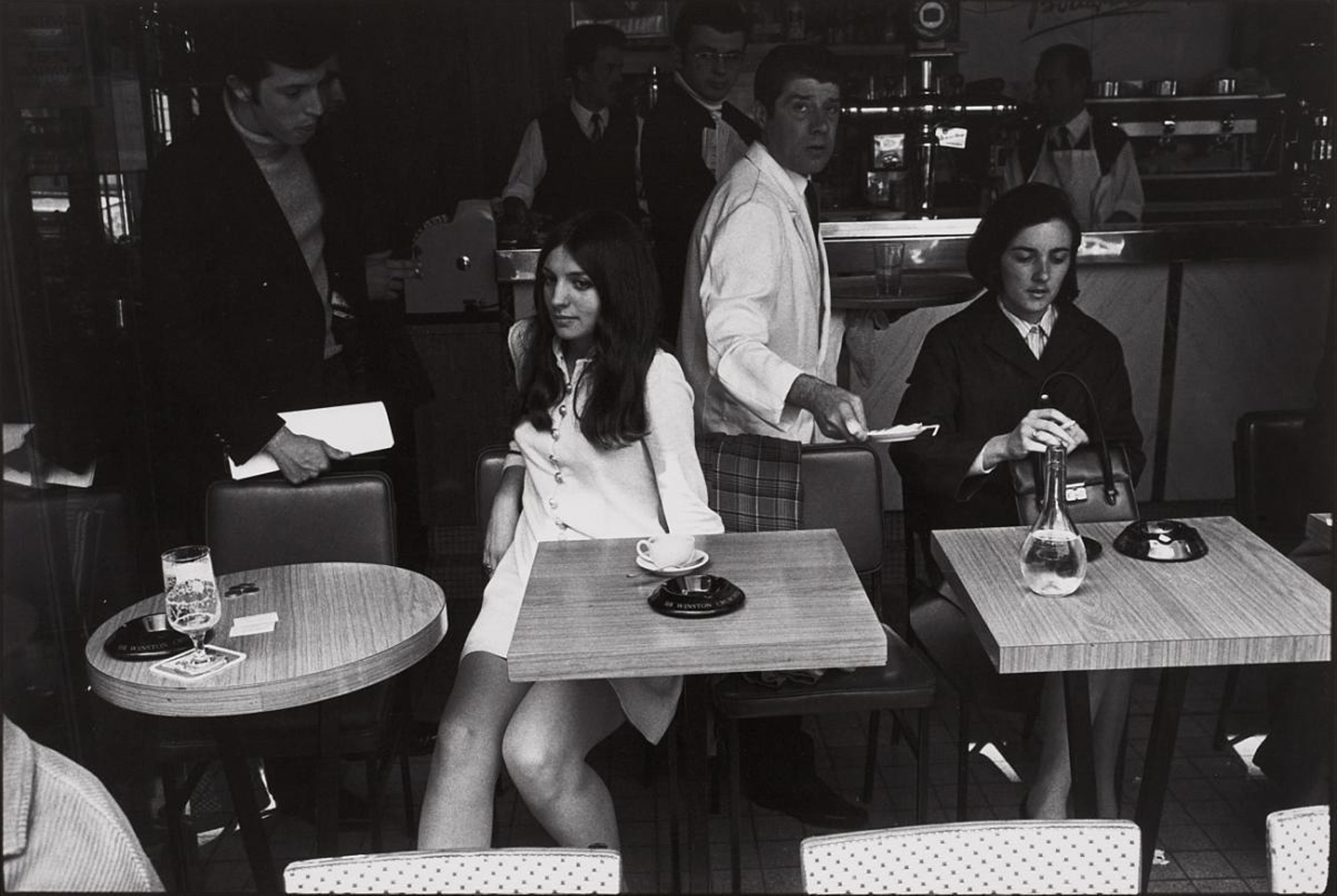 Garry Winogrand - Paris (from the series: Women are beautiful) - image-1