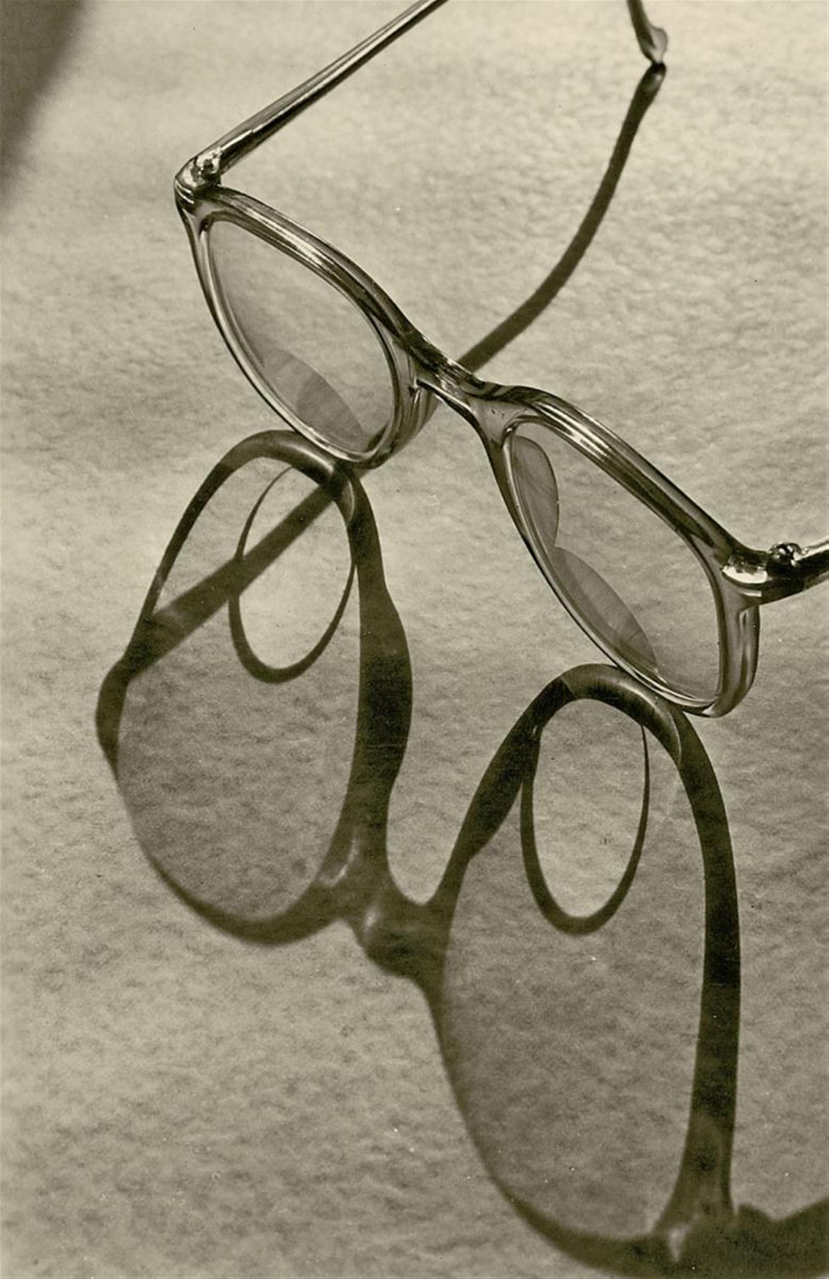 Max Baur - Glasses made of Bifokal glass - image-1