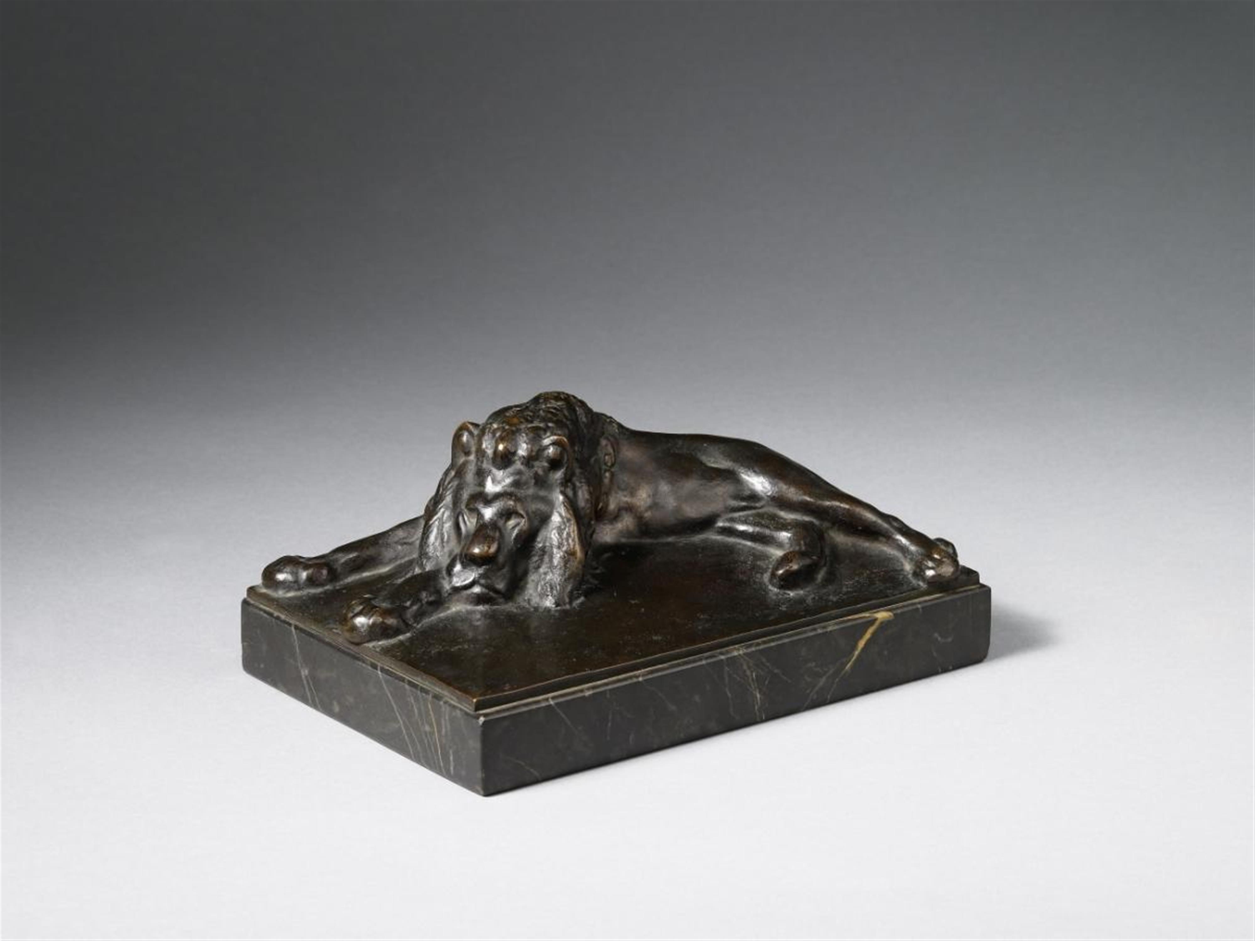 August Gaul - Liegender Löwe (Reclining Lion) - image-1