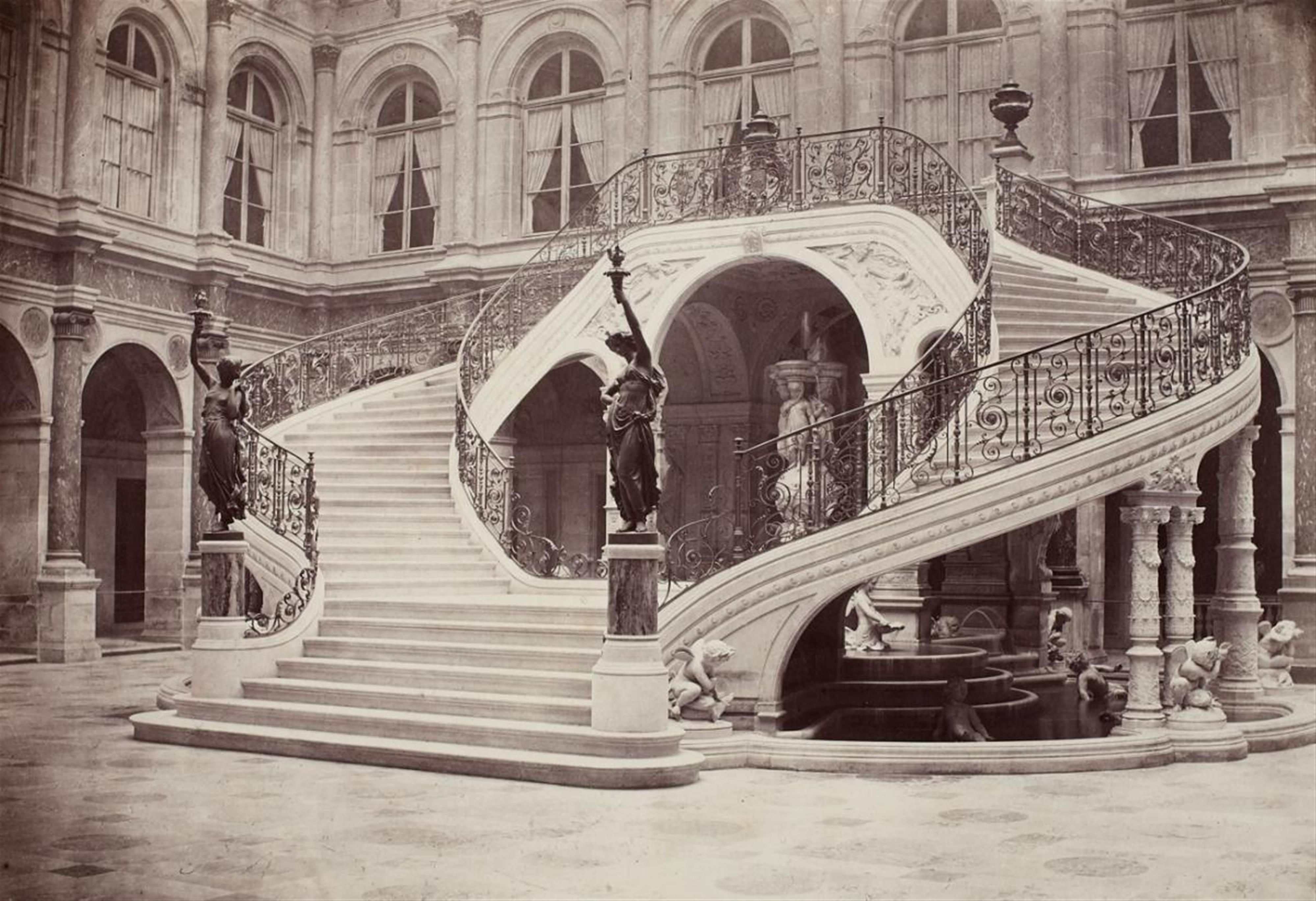Charles Marville - Hotel de Ville de Paris, escalier de la Cour d'honneur - image-1