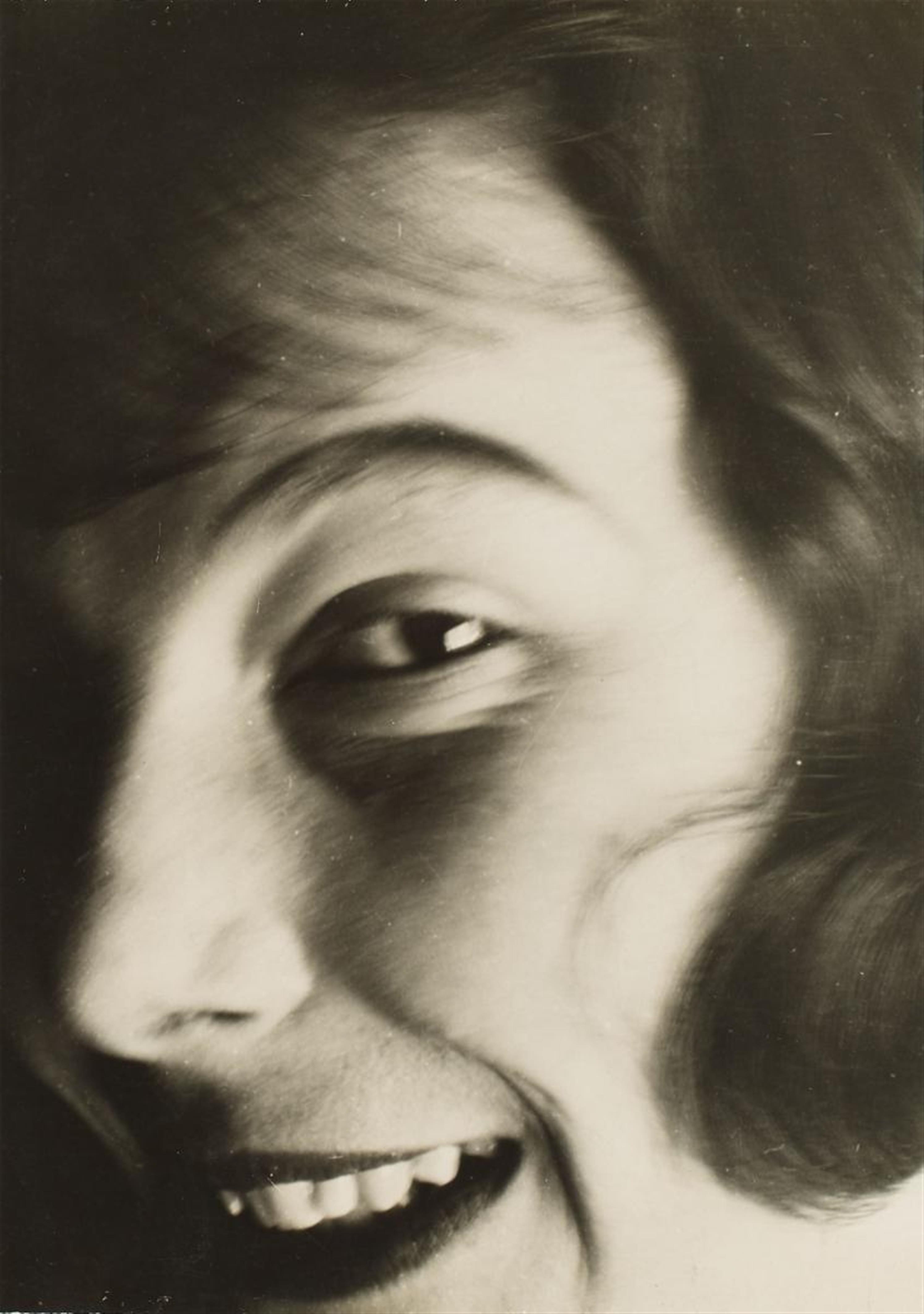 László Moholy-Nagy - Portrait Ellen Frank - image-1
