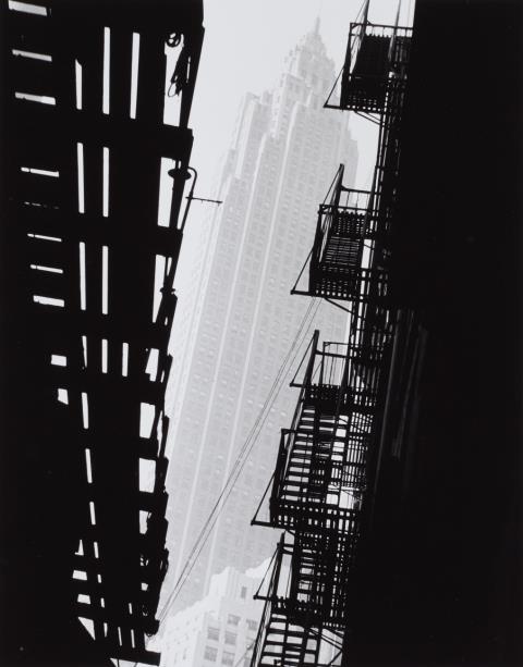 Andreas Feininger - Cities service building