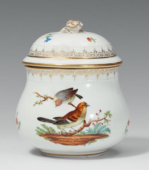 An Ansbach porcelain sugar box - 