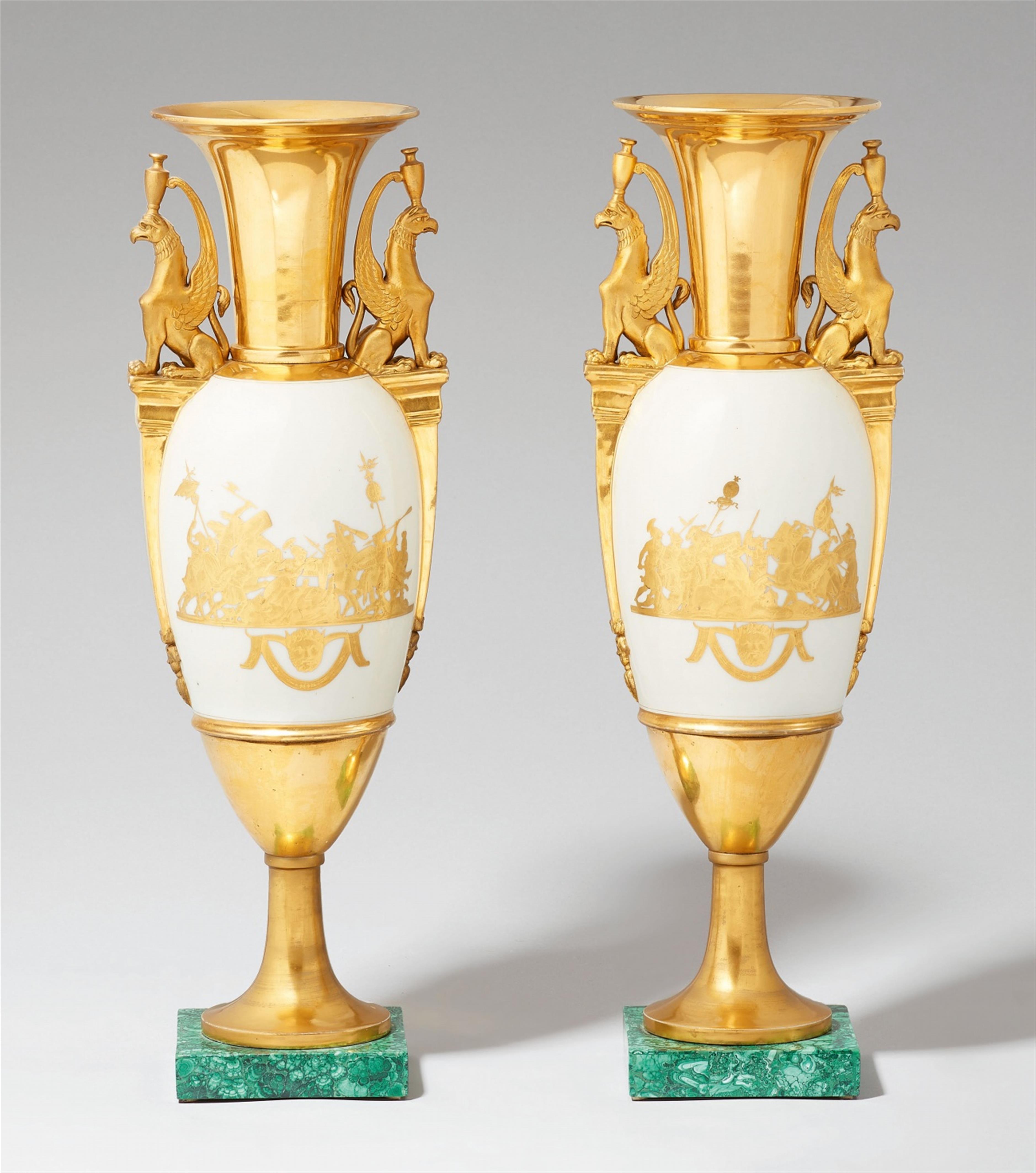 A pair of Russian Neoclassical vases - 