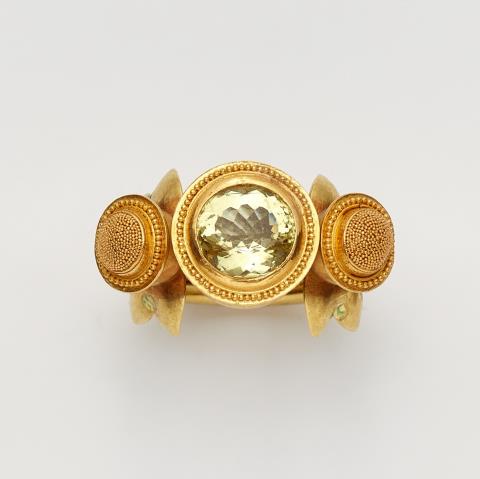 An 18k gold granulation and heliodor ring - 