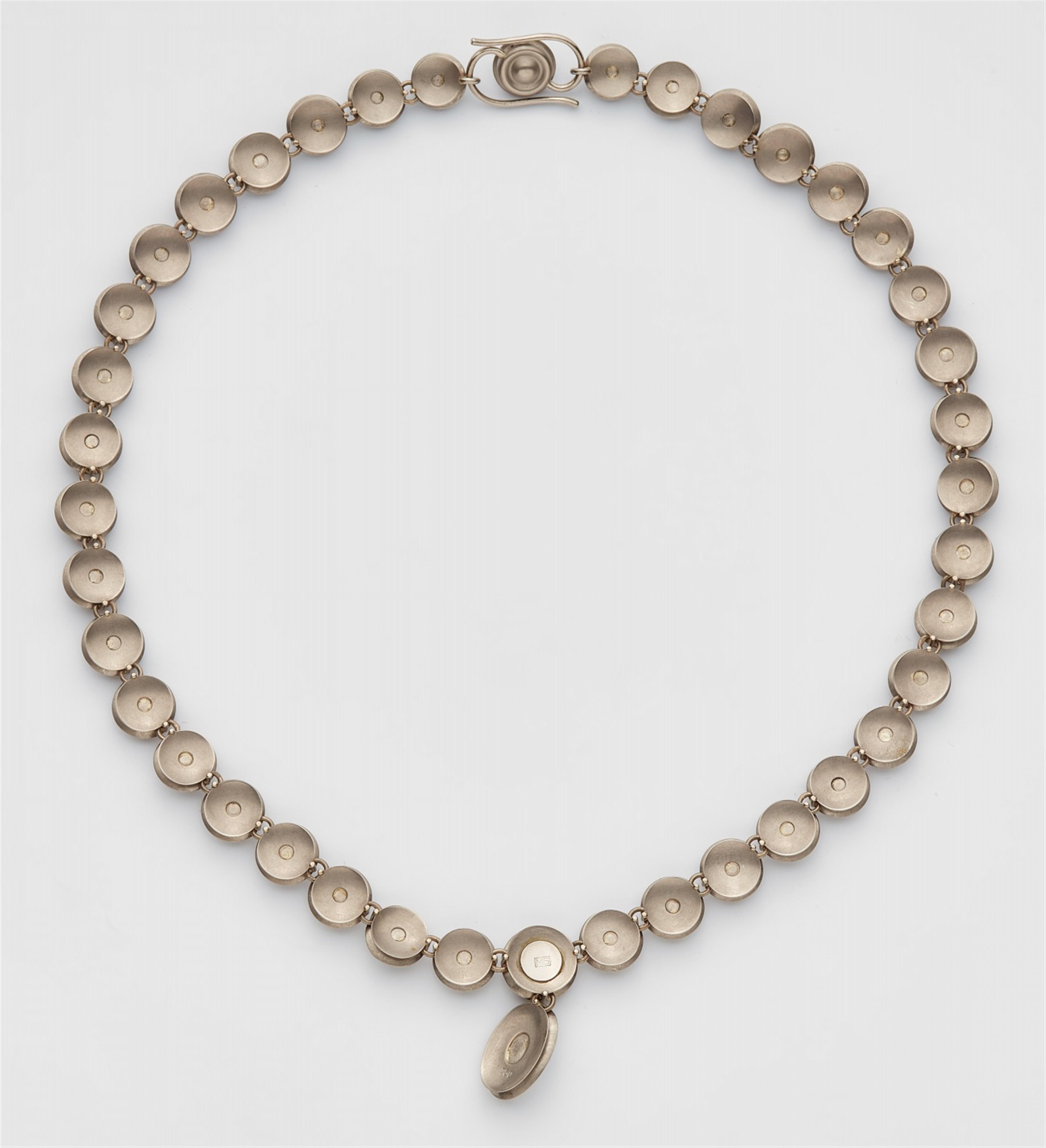 An 18k white gold and grey moonstone necklace - image-2