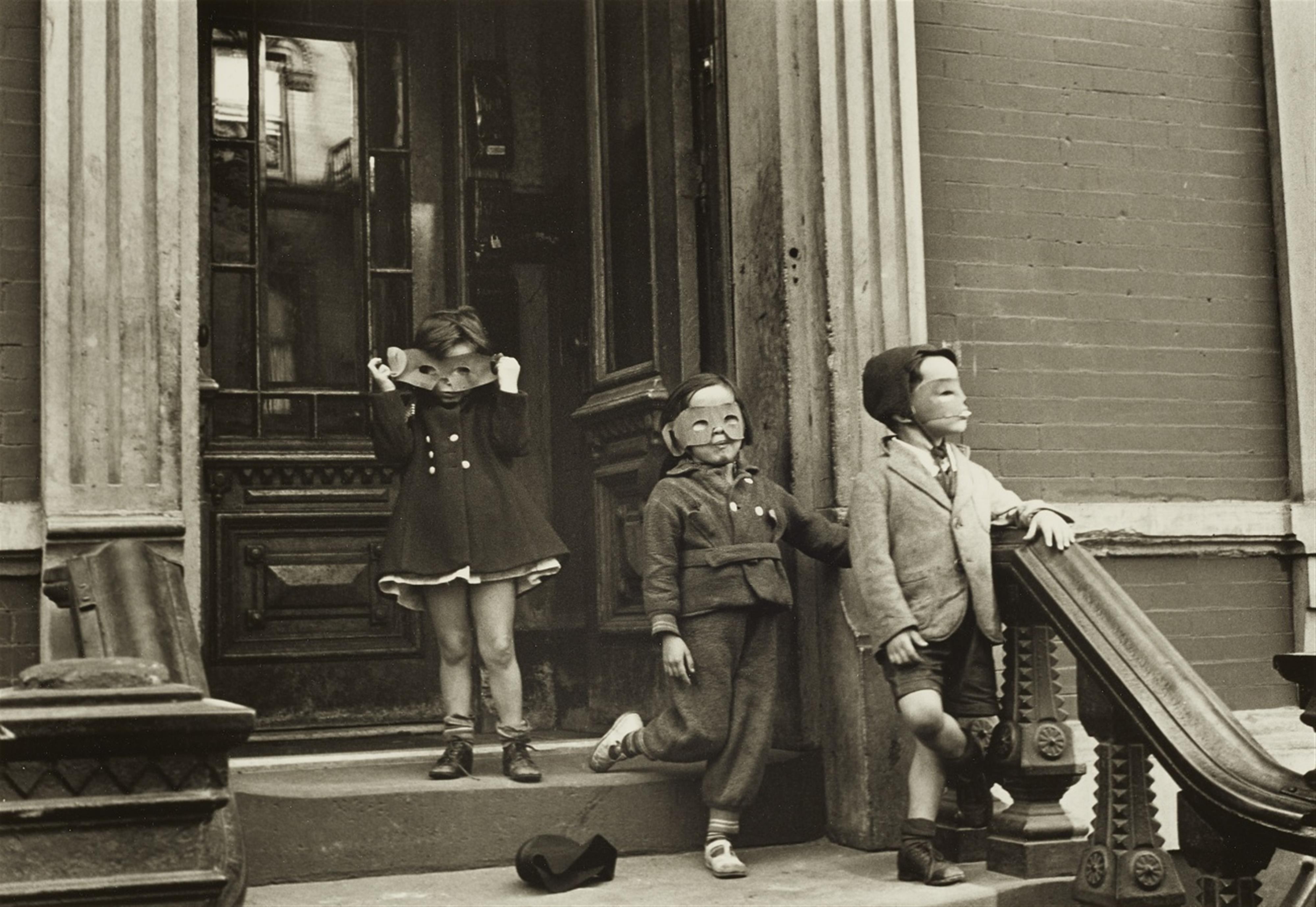 Helen Levitt - N.Y.C. - image-1