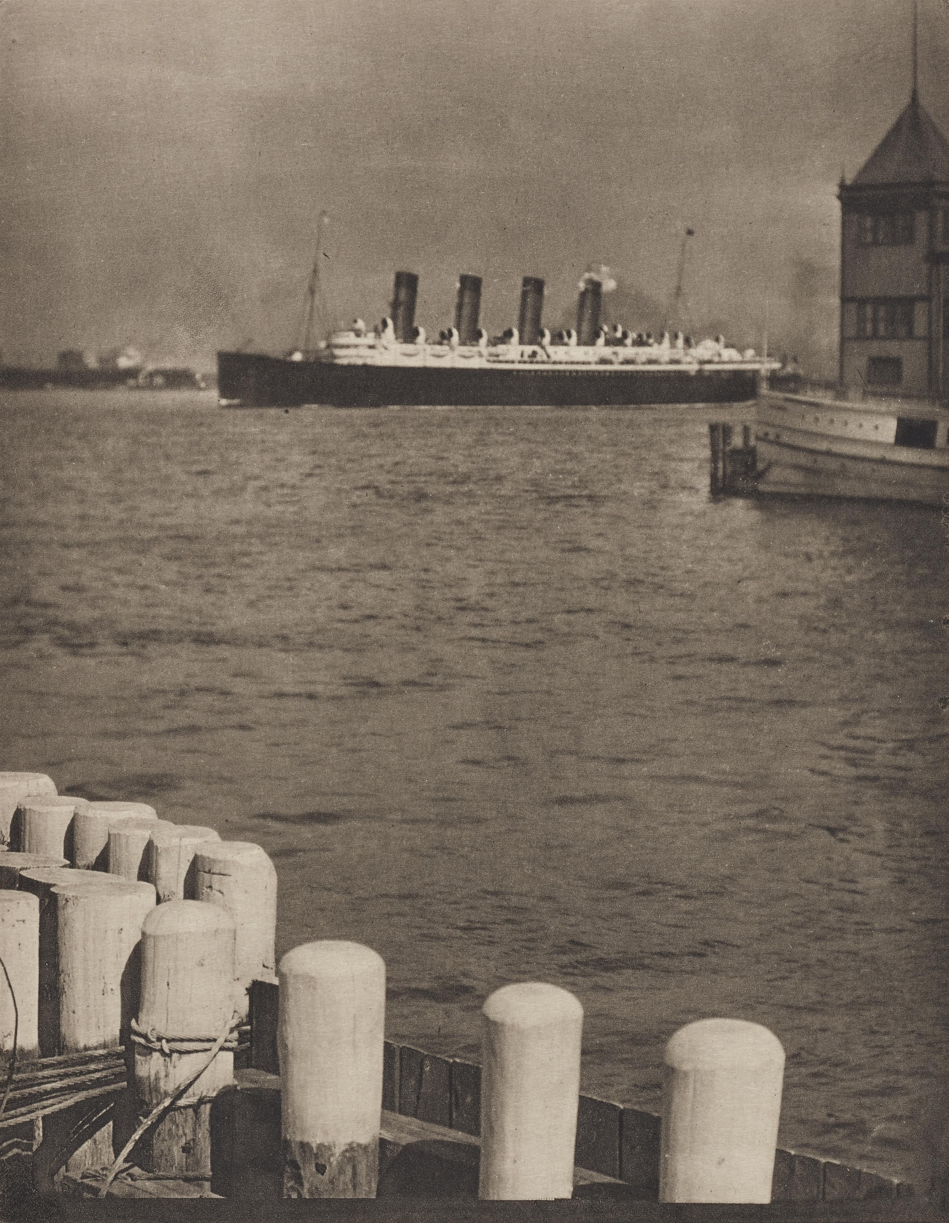 Пароход был в плавании трое. Штиглиц фотограф. RMS Mauretania 1938.