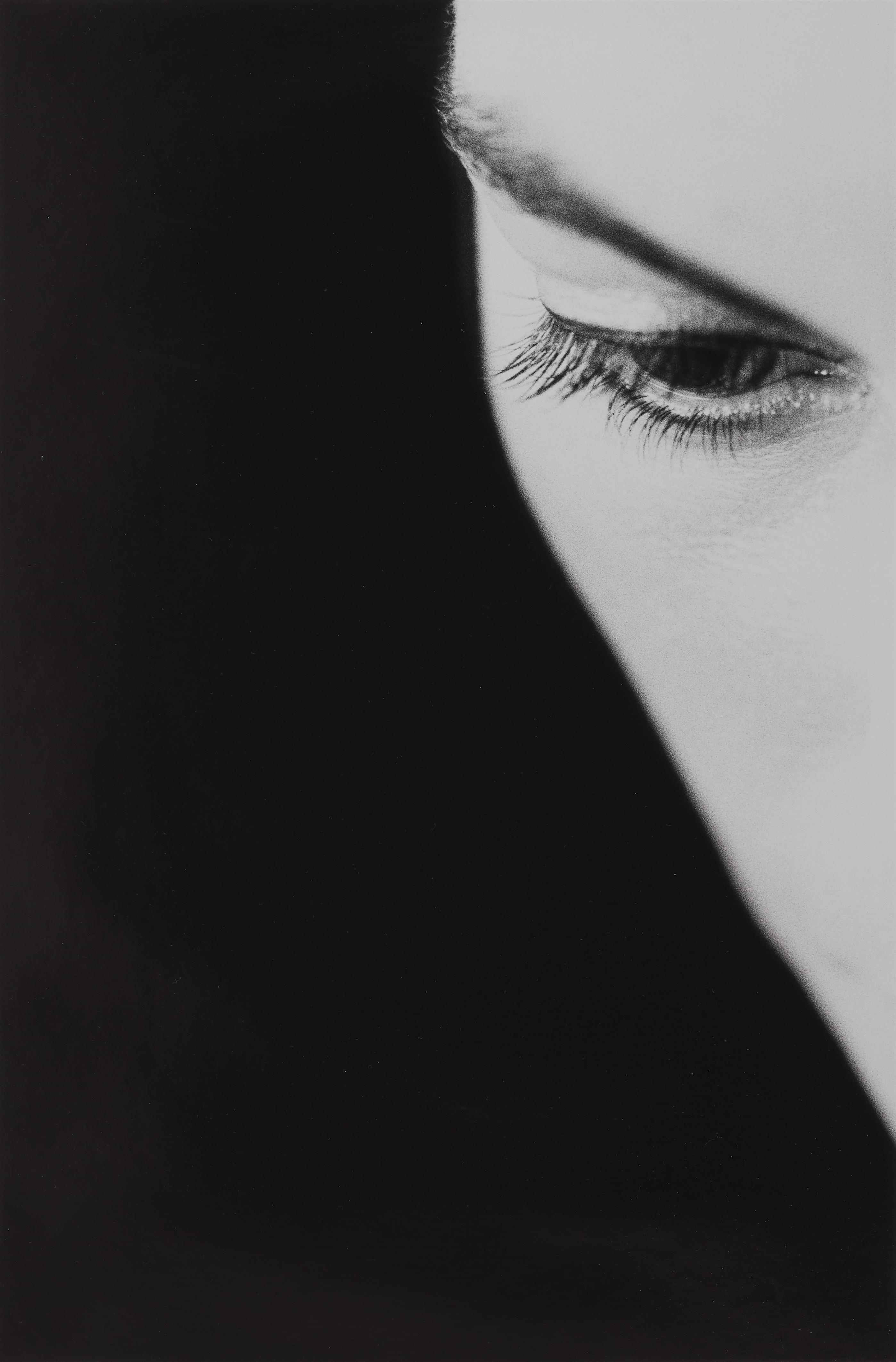 Ralph Gibson - Bastienne's Eye (from the series: Infanta)