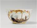 A Meissen slop bowl with delicately painted Kauffahrtei scenes and indianische Blumen. - image-2