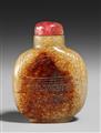 A beige and rust-brown jade snuff bottle. Qing dynasty - image-2