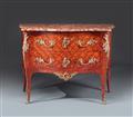A satin- and rosewood veneered époque Louis XV chest of drawers with chequerboard marquetry. - image-3
