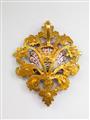 A gold, enamel and emerald pilgrim pendant - image-2