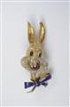 An 18k gold and enamel brooch formed as "Bugs Bunny" - image-1